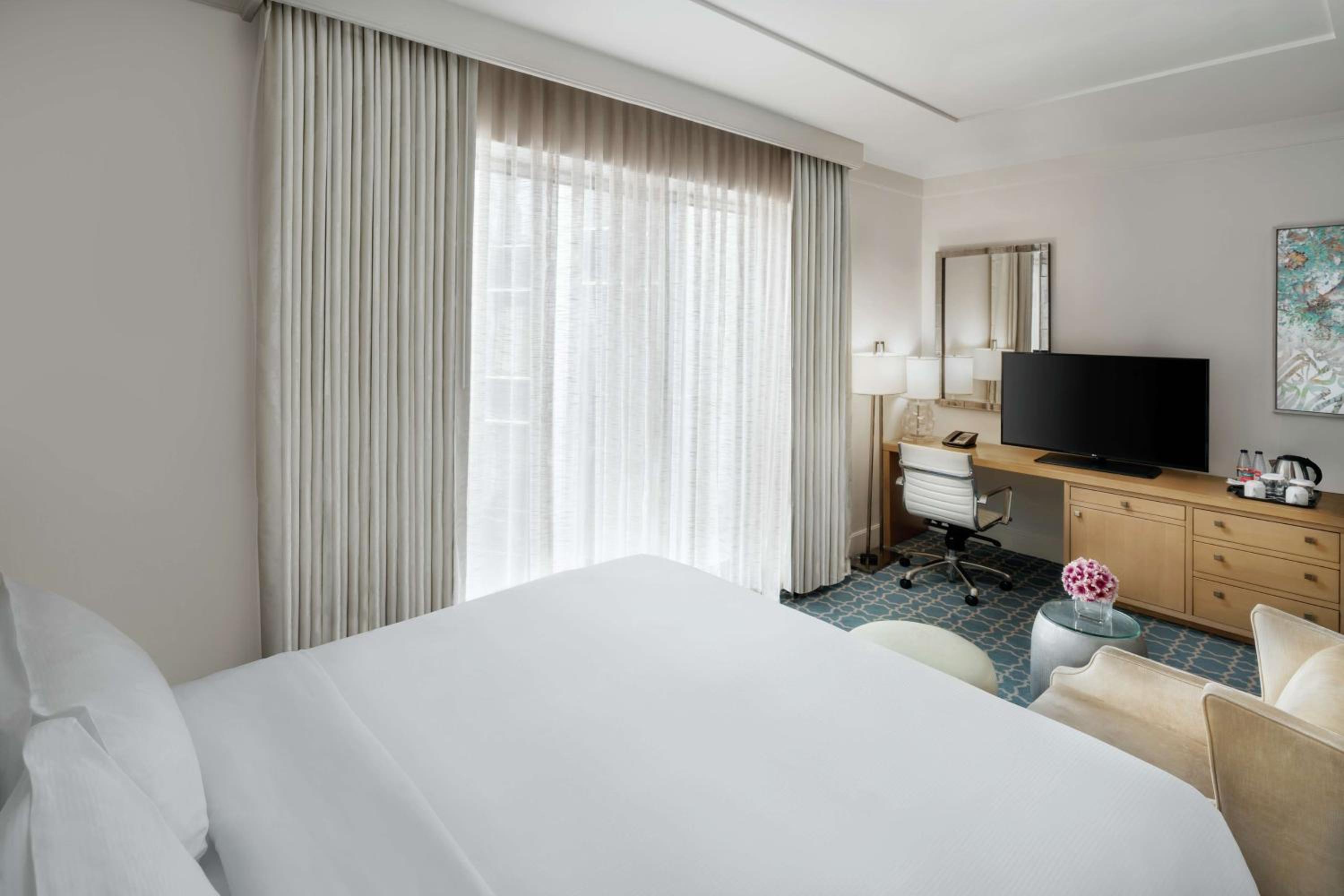 Accessible Queen Room