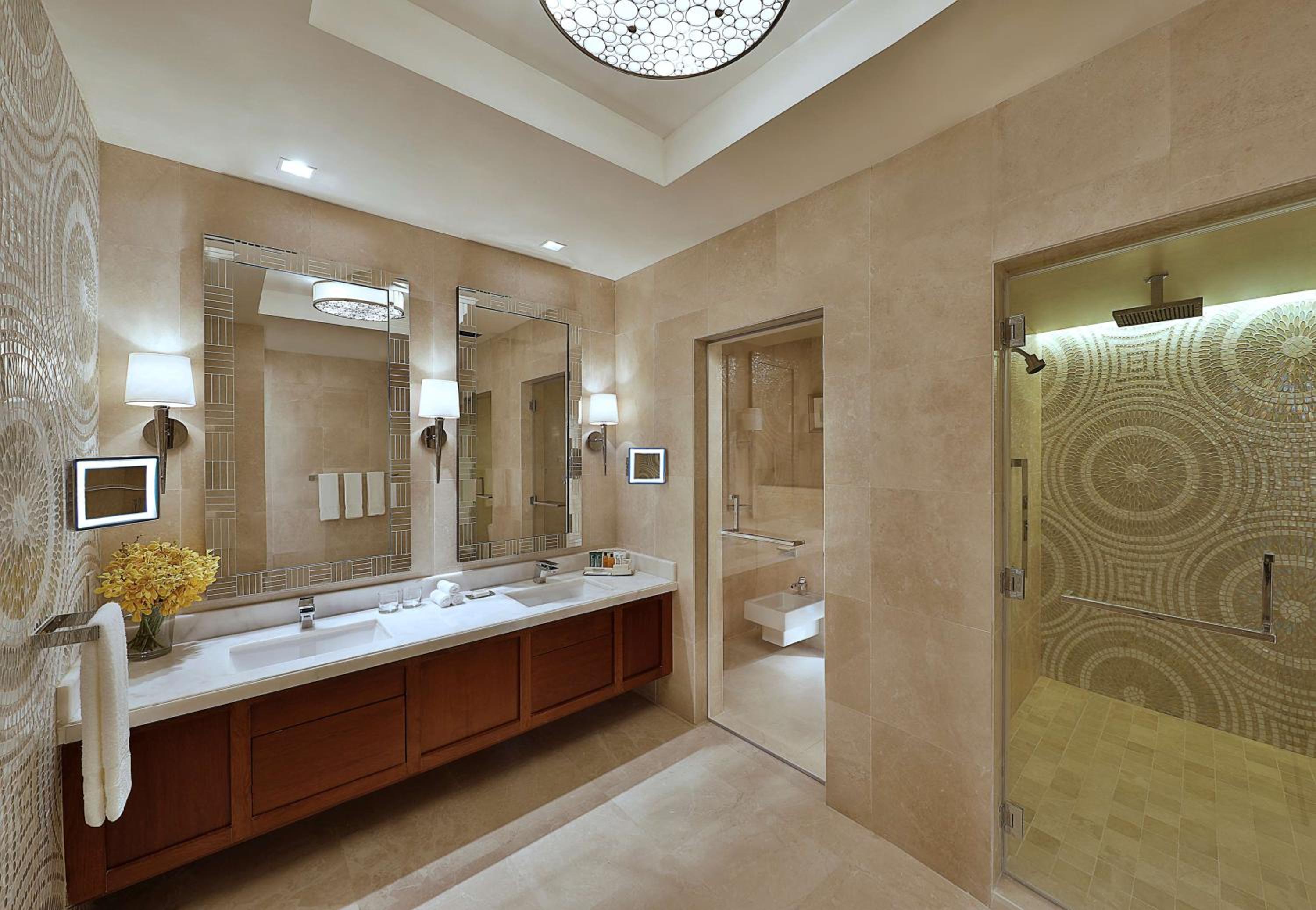 Royal Suite with Haram View
