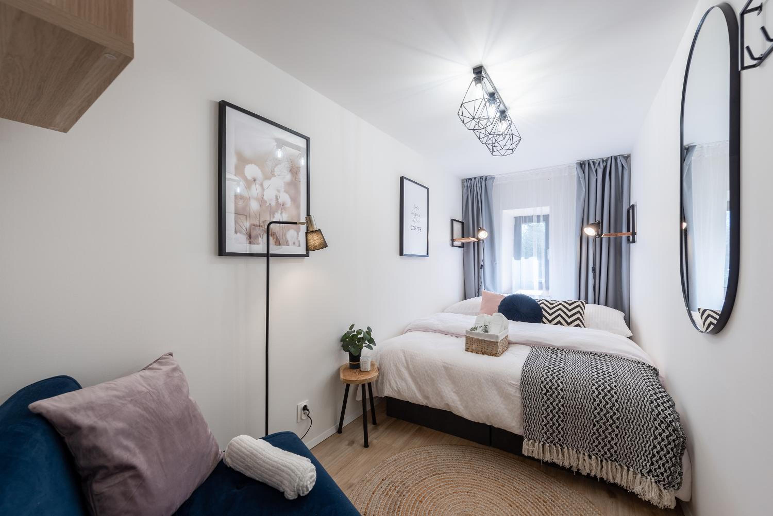 Double Room with Shared Bathroom photo 1