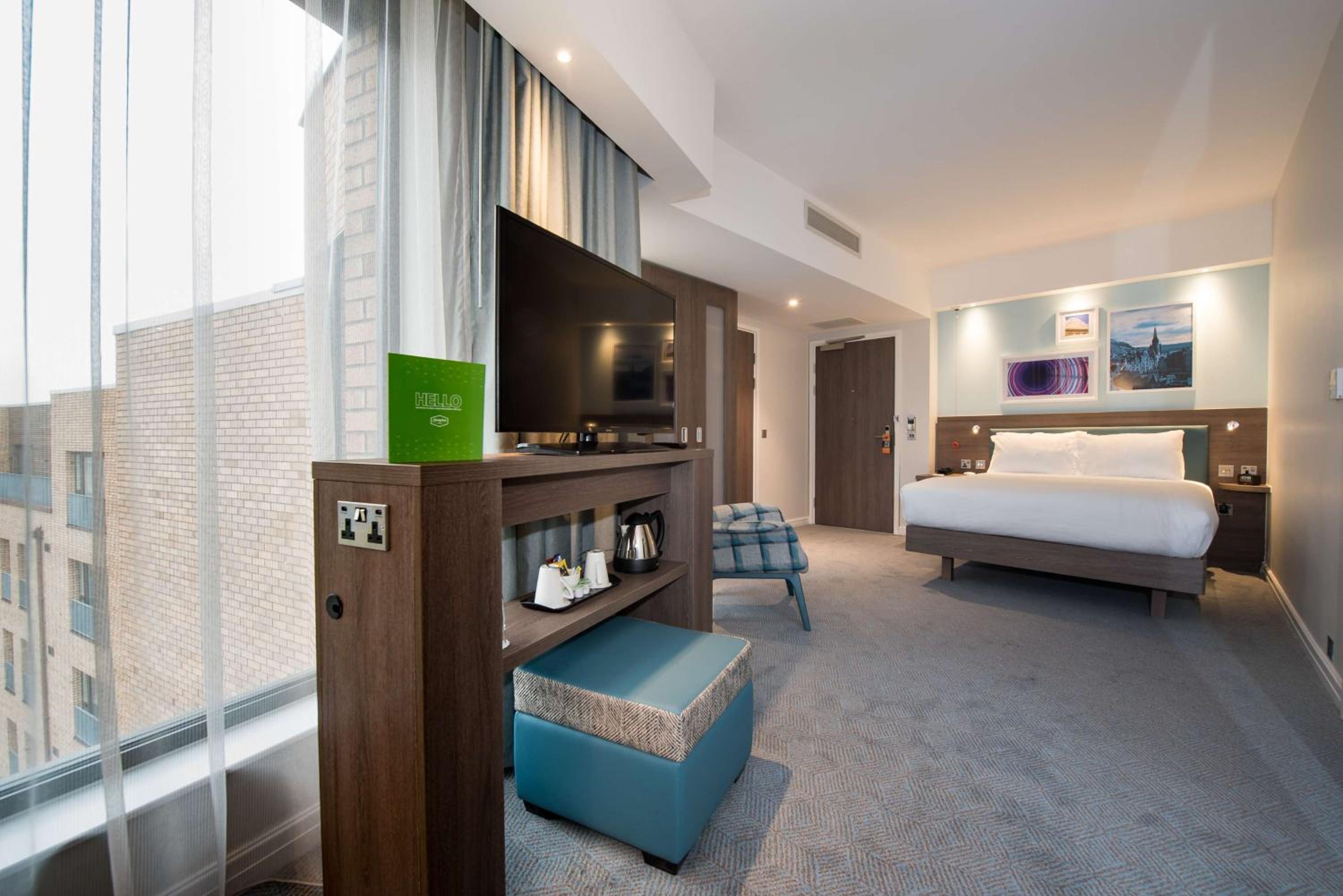 Queen Room - Accessible