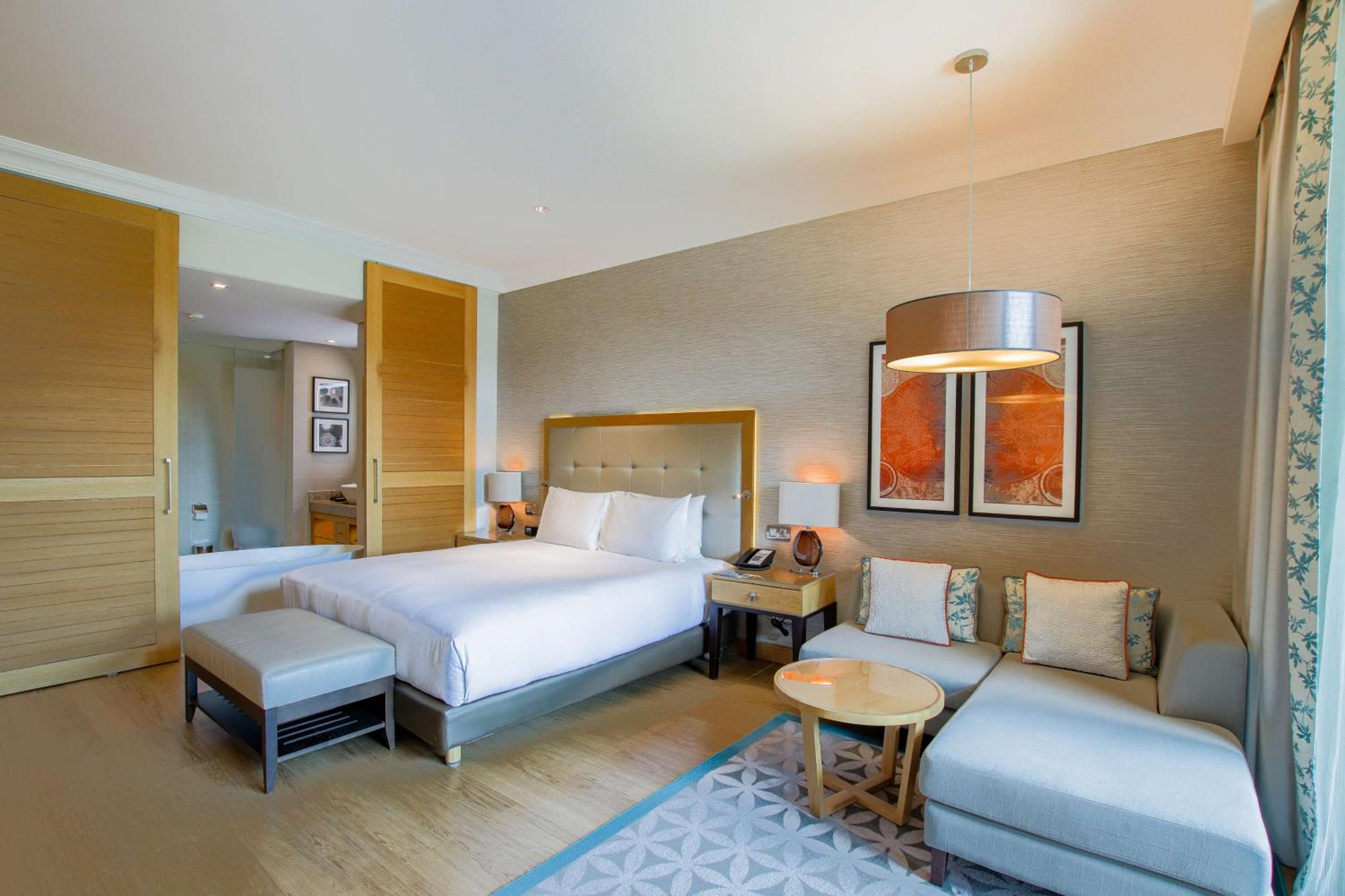 Premium King Room