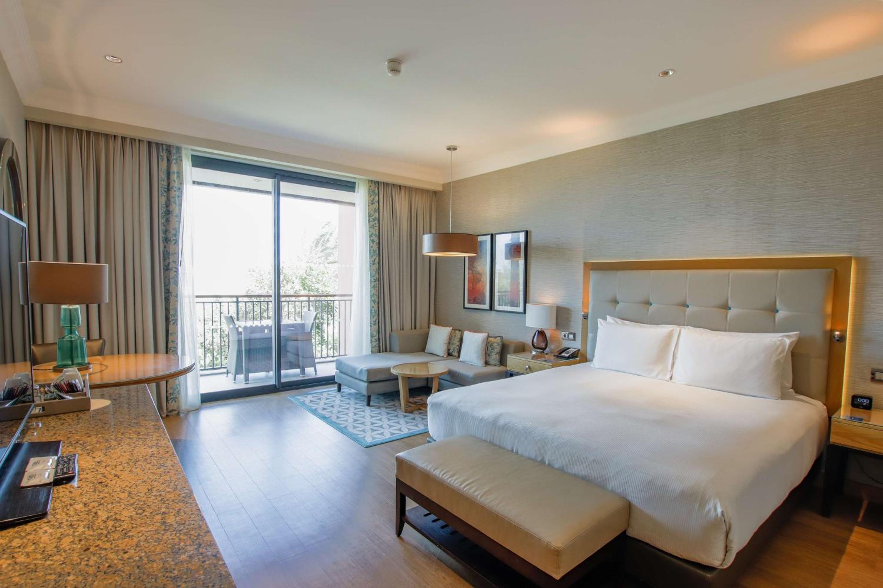Superior King Room with Ocean View