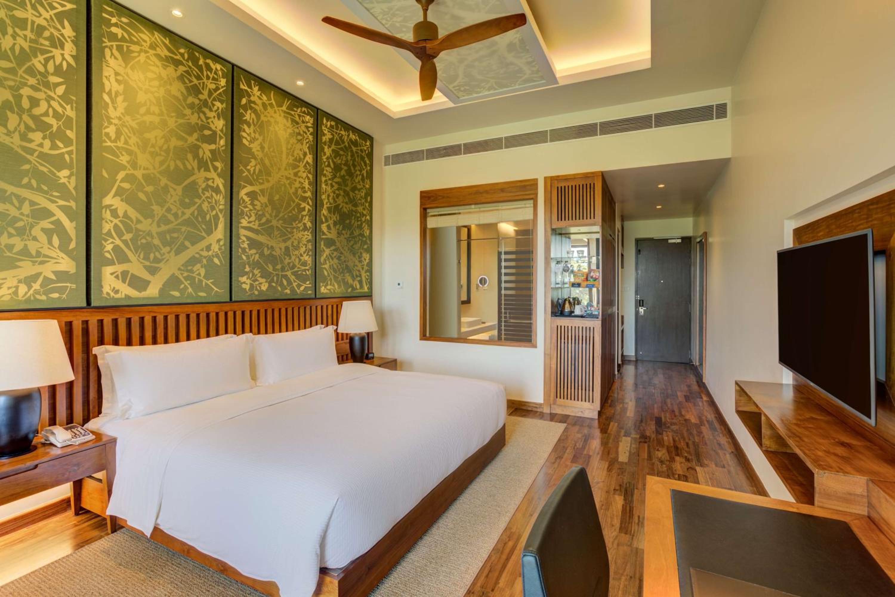 King Room - Mobility Accessible  photo 2
