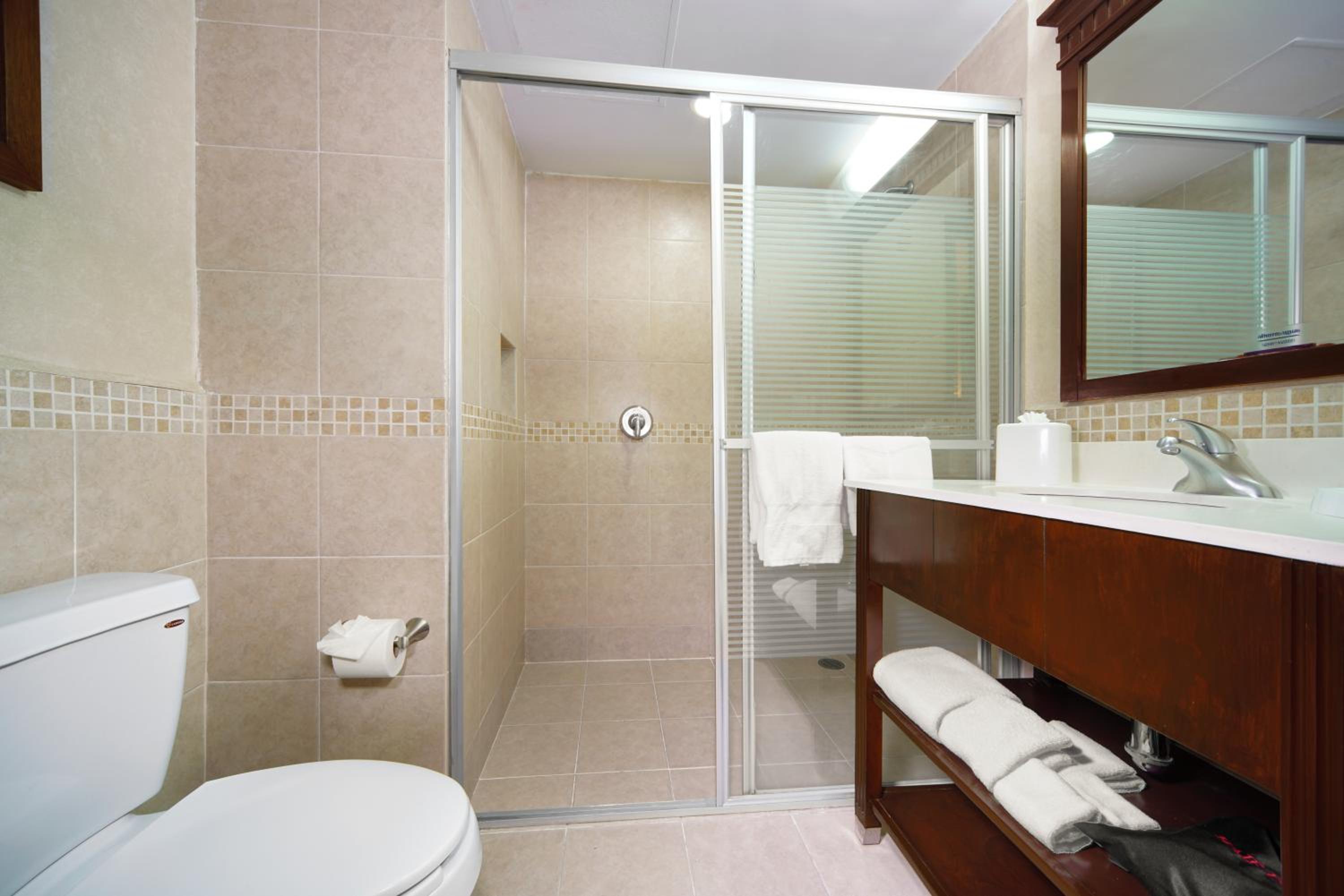 Queen Room - Non-Smoking - Photo 2