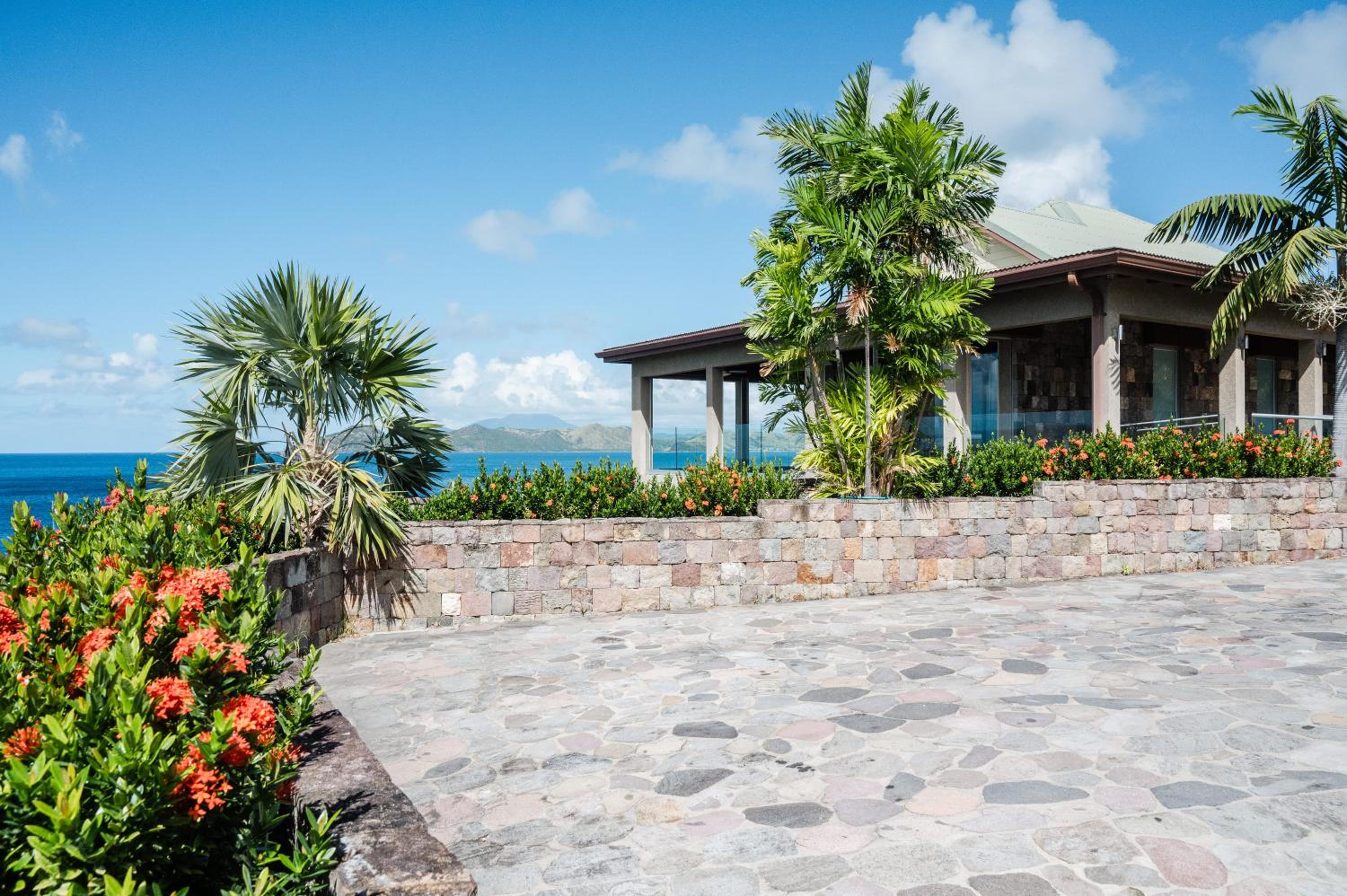 Villa with Sea View photo 2