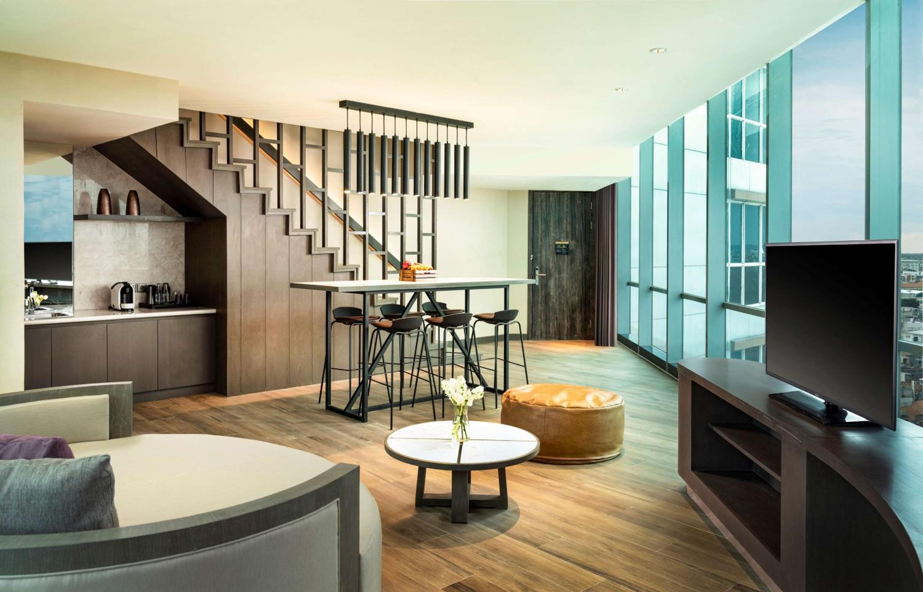 King Loft Duplex Suite - Photo 2