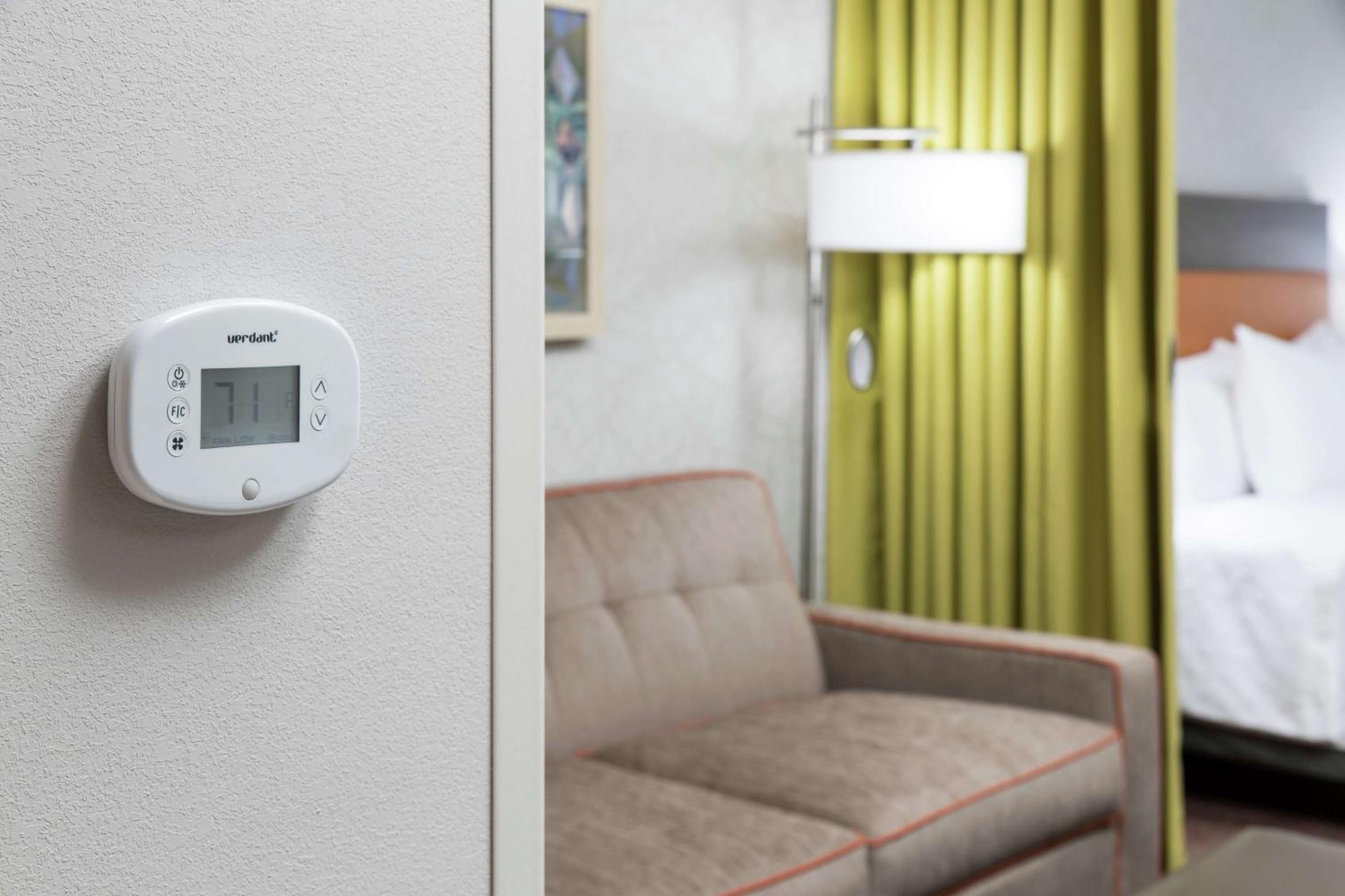 King Suite - Mobility Access/Non-Smoking