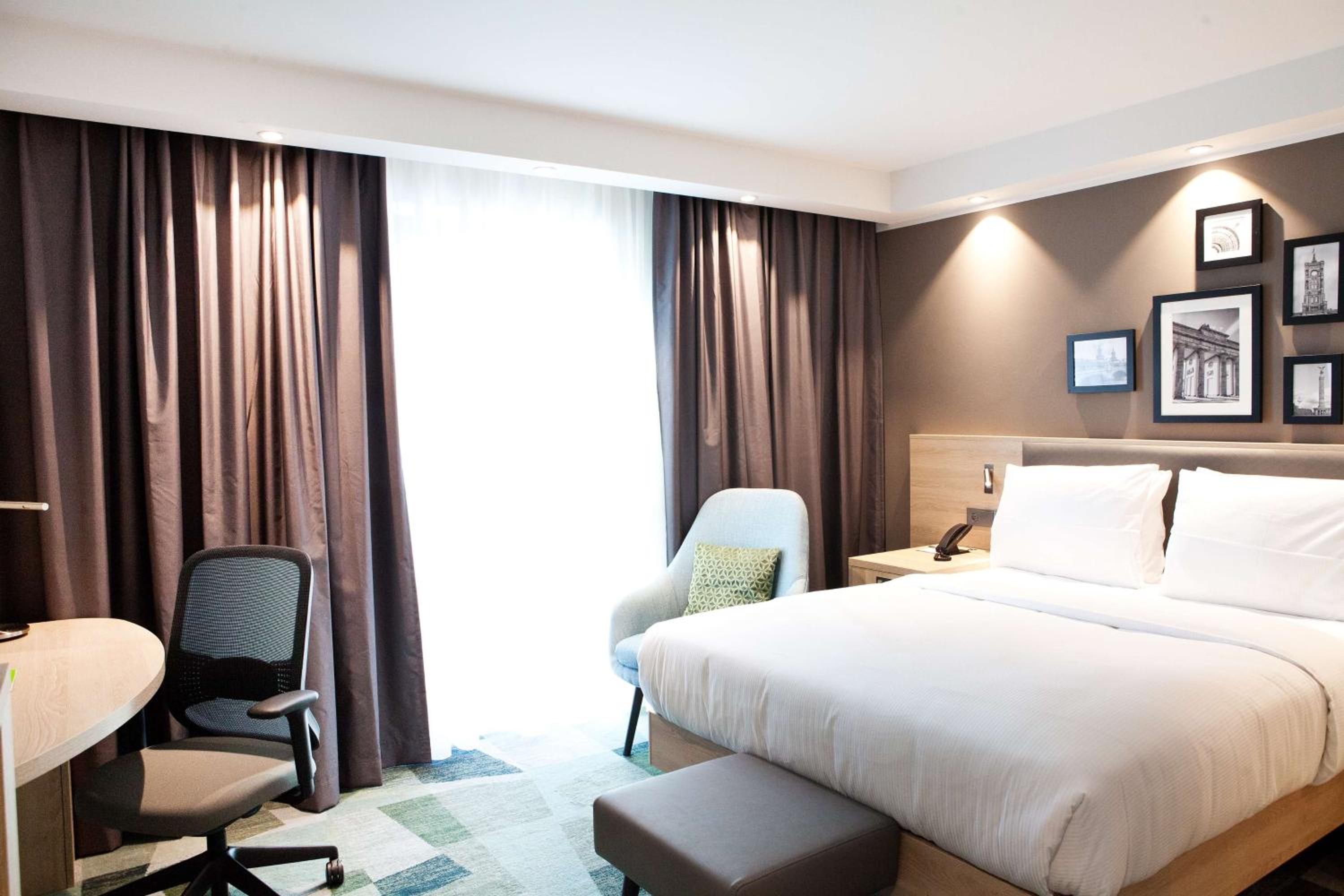 Family Twin Connecting Room