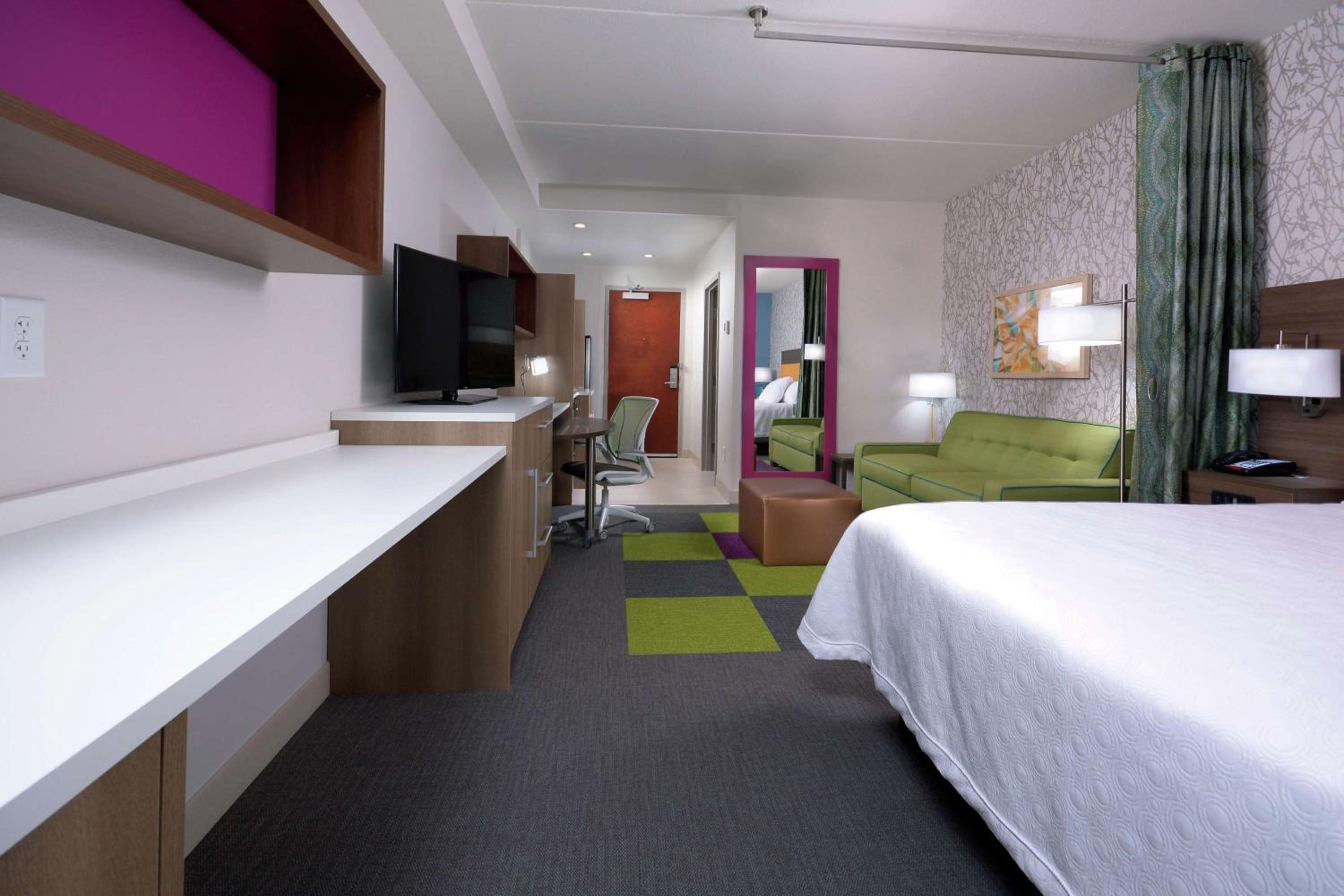 King Studio Suite - Non-Smoking - Photo 1