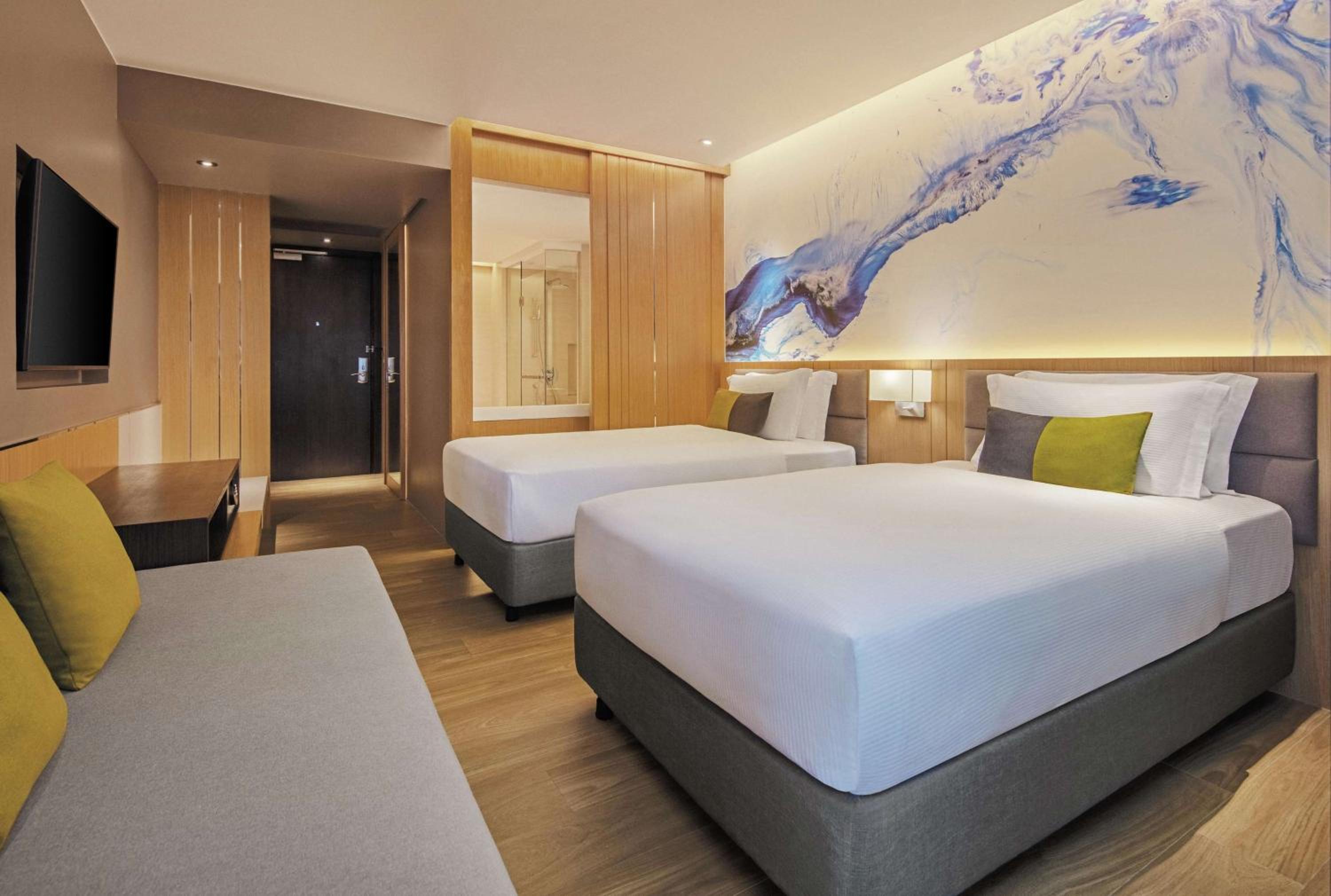 Premium Twin Room with Balcony  - Photo 1