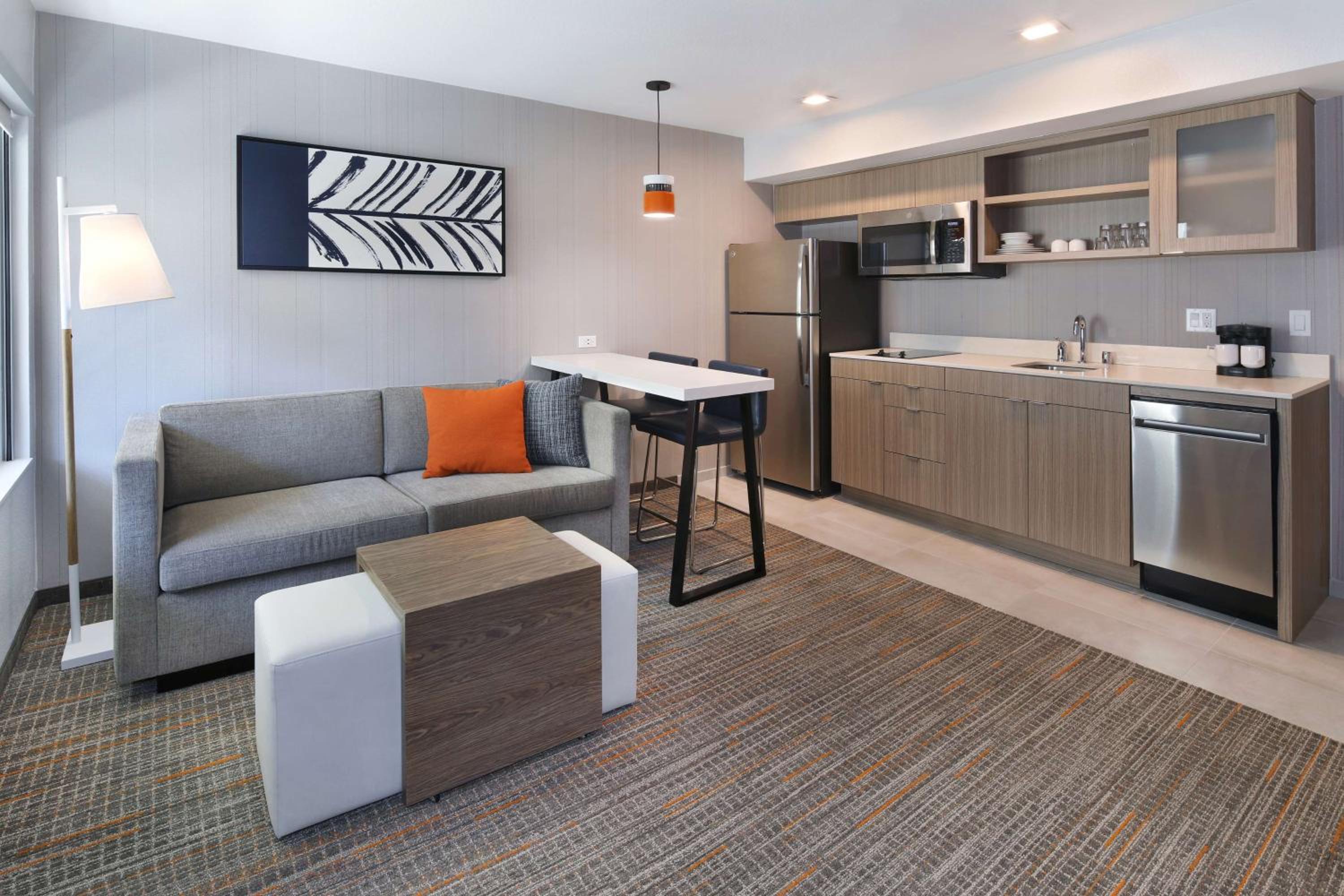 One-Bedroom Suite with Two Double Beds - Non-Smoking