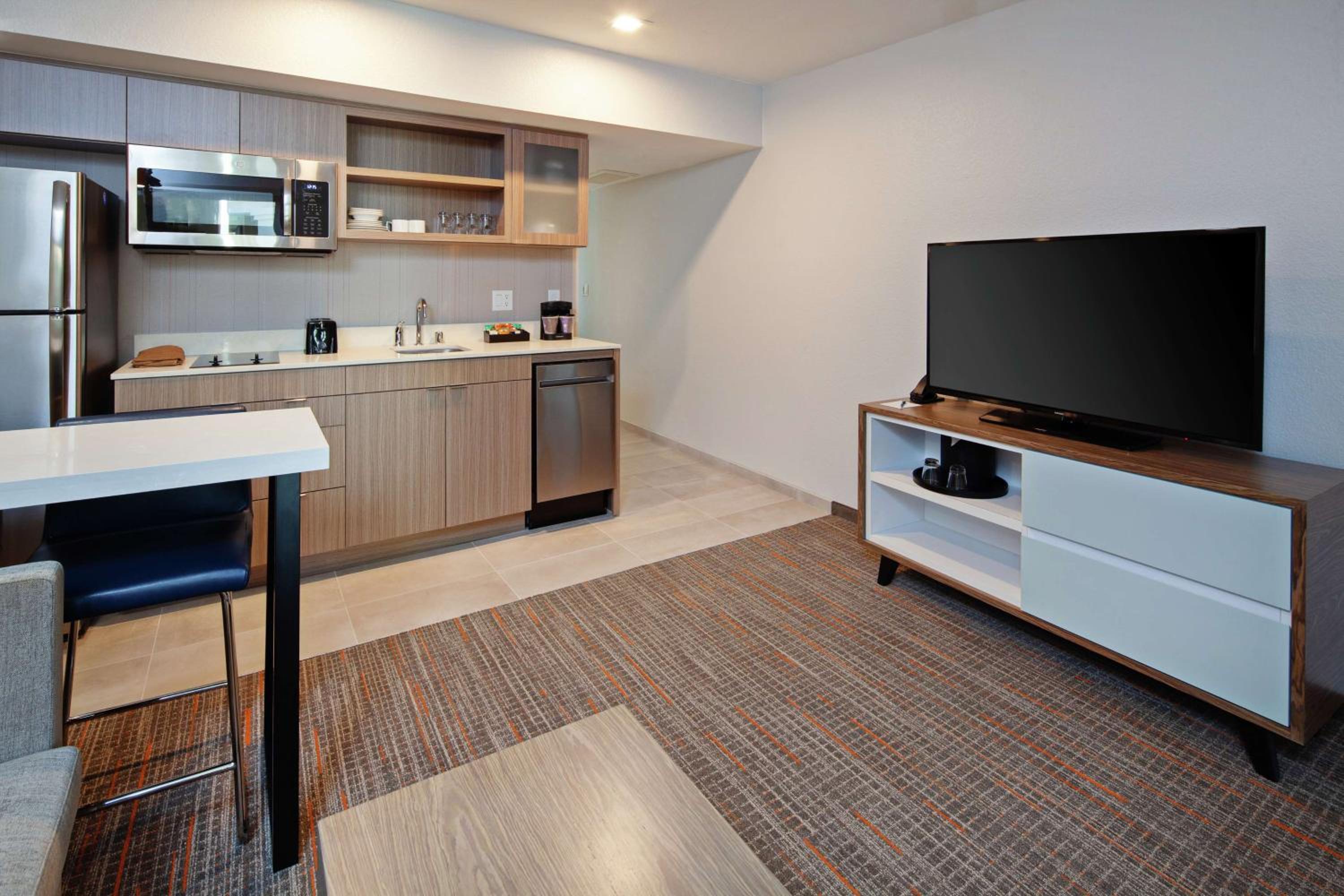 Suite with Two Double Beds - Hearing Access/Non-Smoking