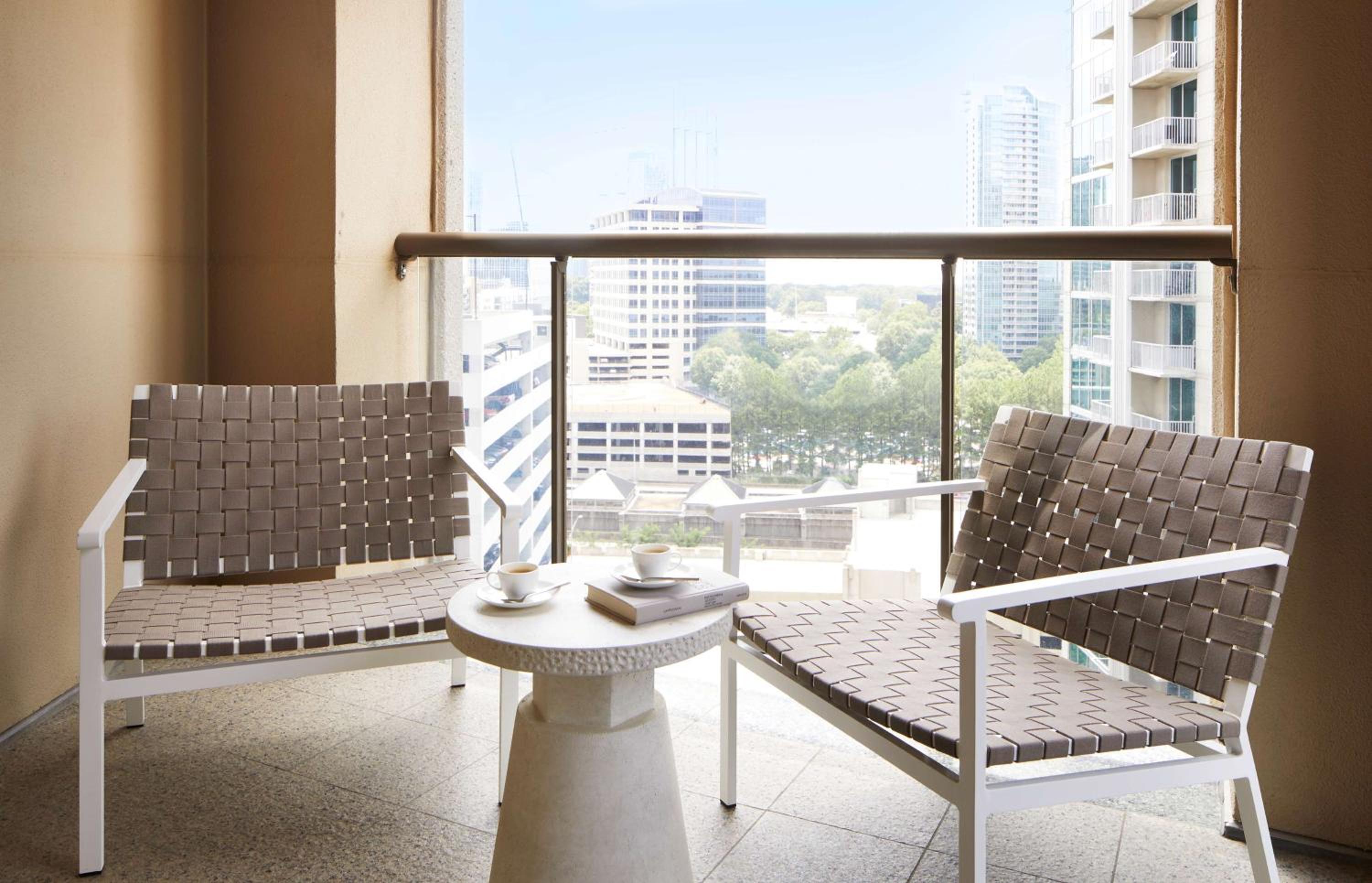 One-Bedroom King Suite with Two Terraces - Photo 7