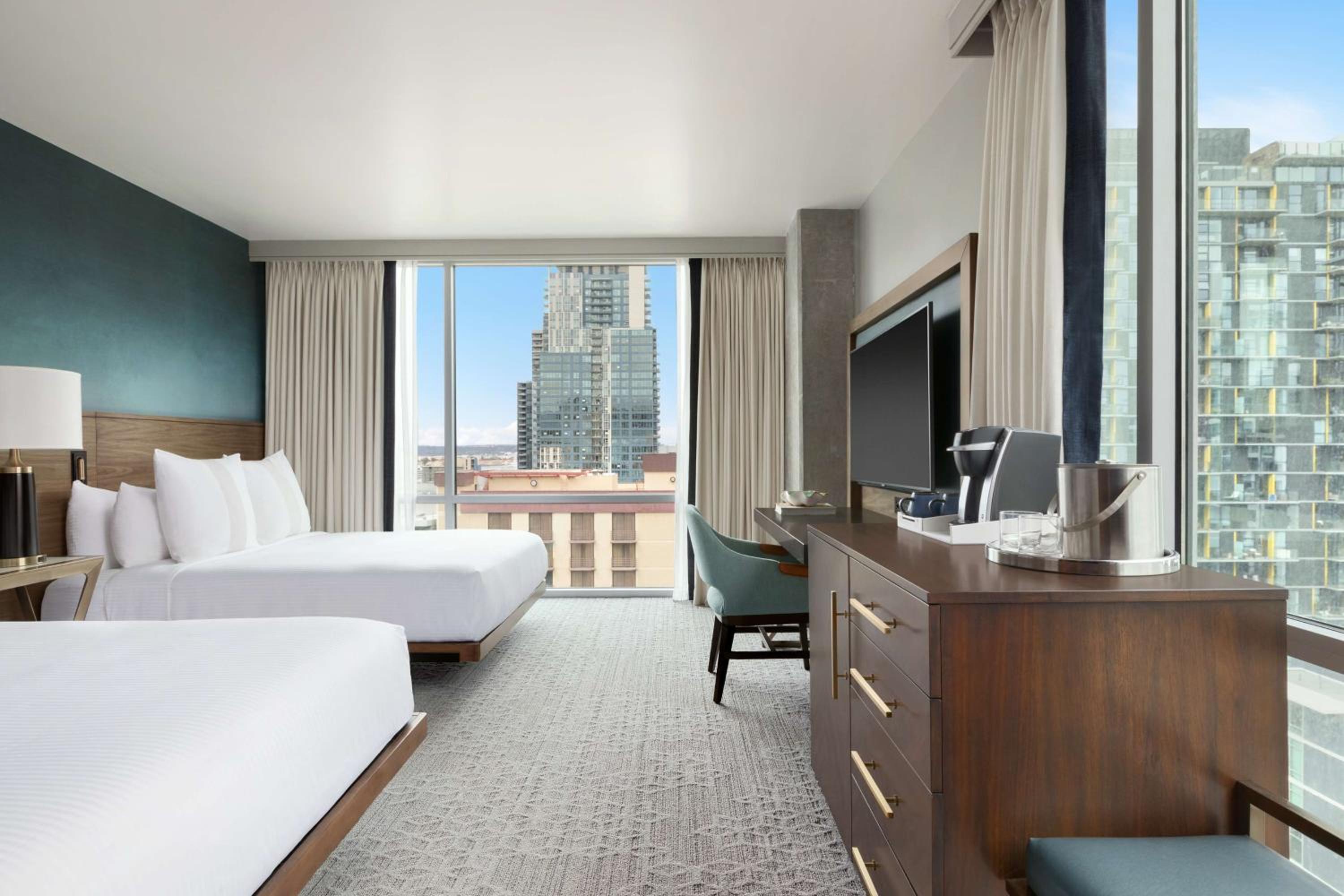 Queen Corner Room with Two Queen Beds - Mobility Accessible