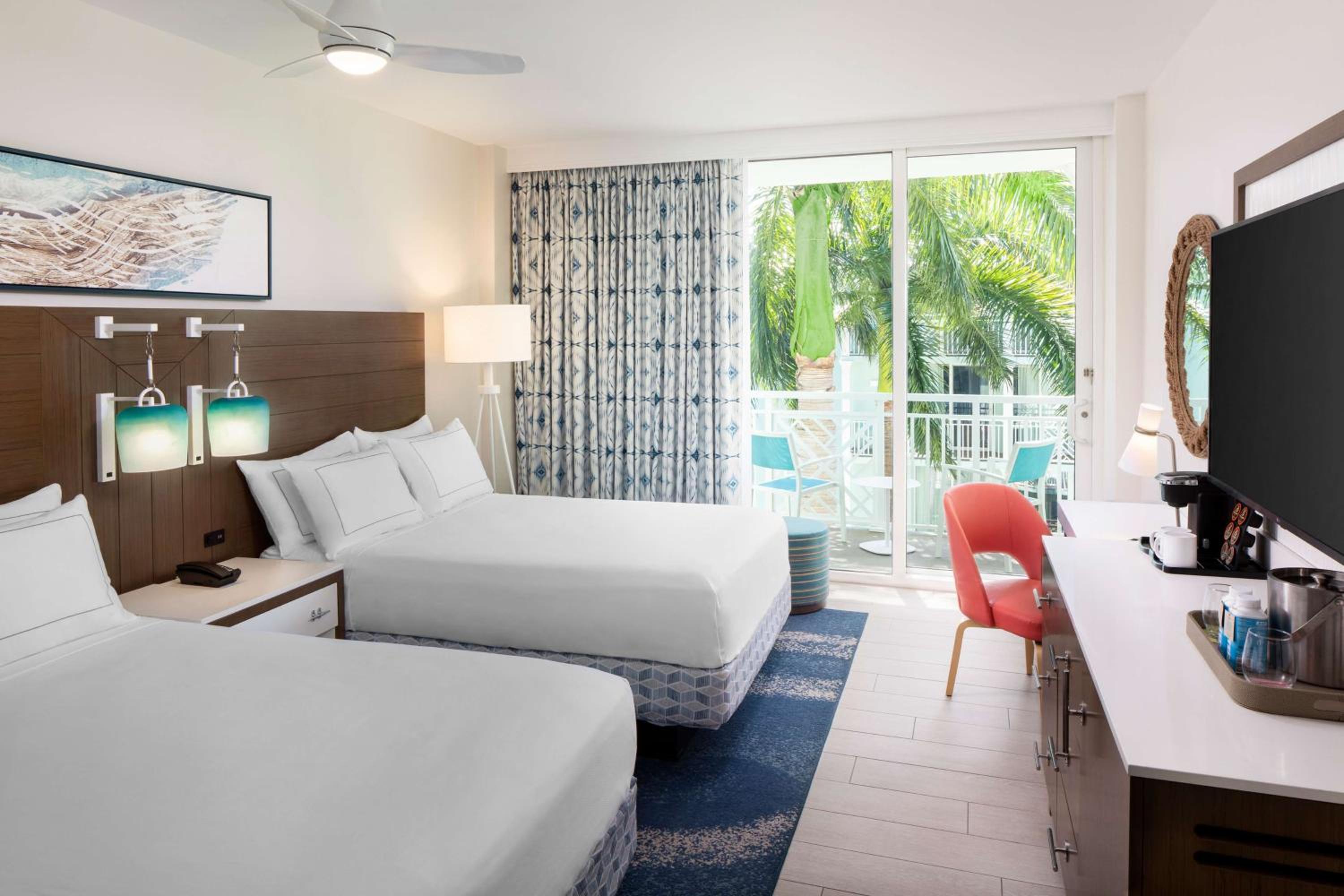 Double Room with Two Double Beds - Resort View - Photo 1