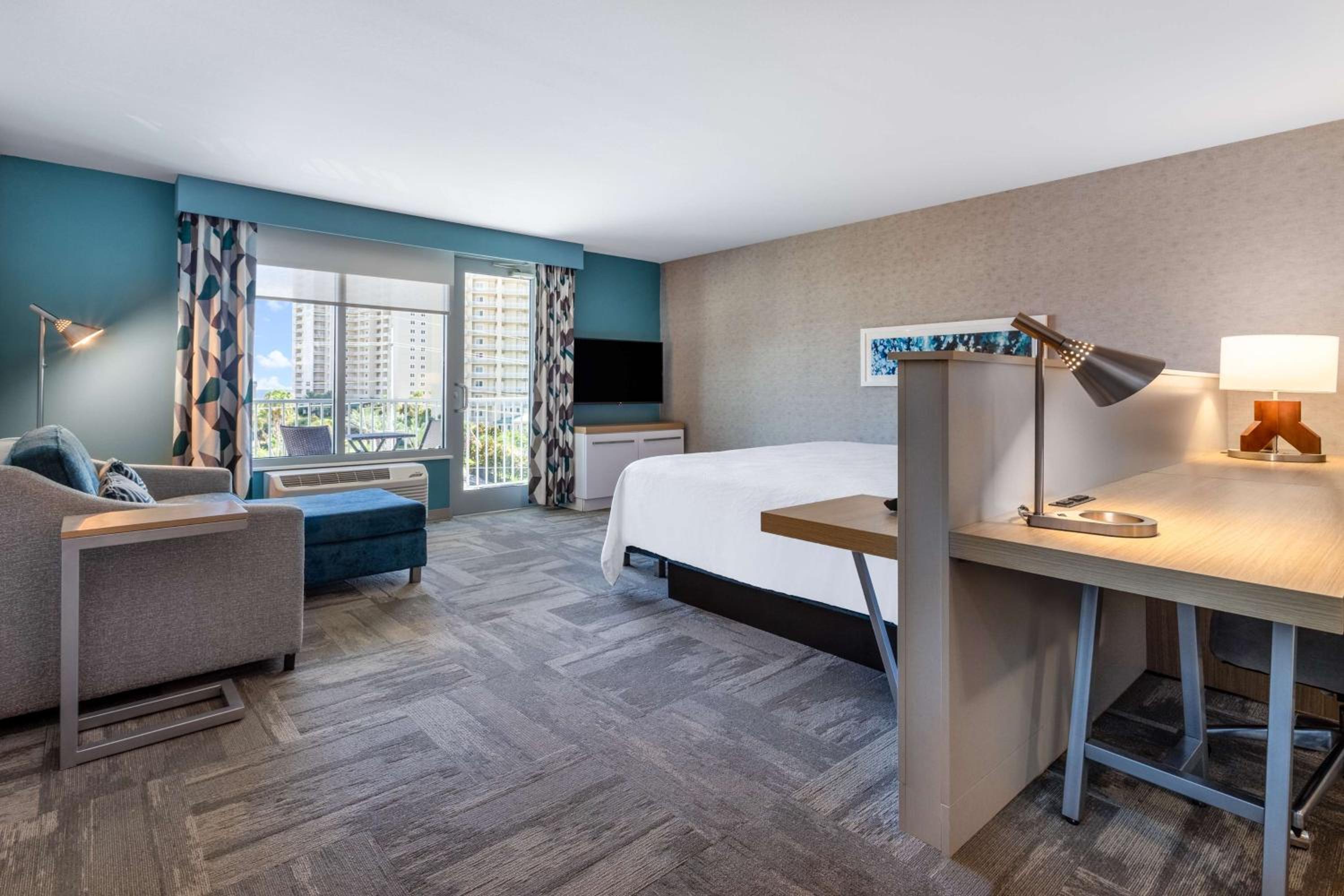 Premium King Studio Suite with Balcony
