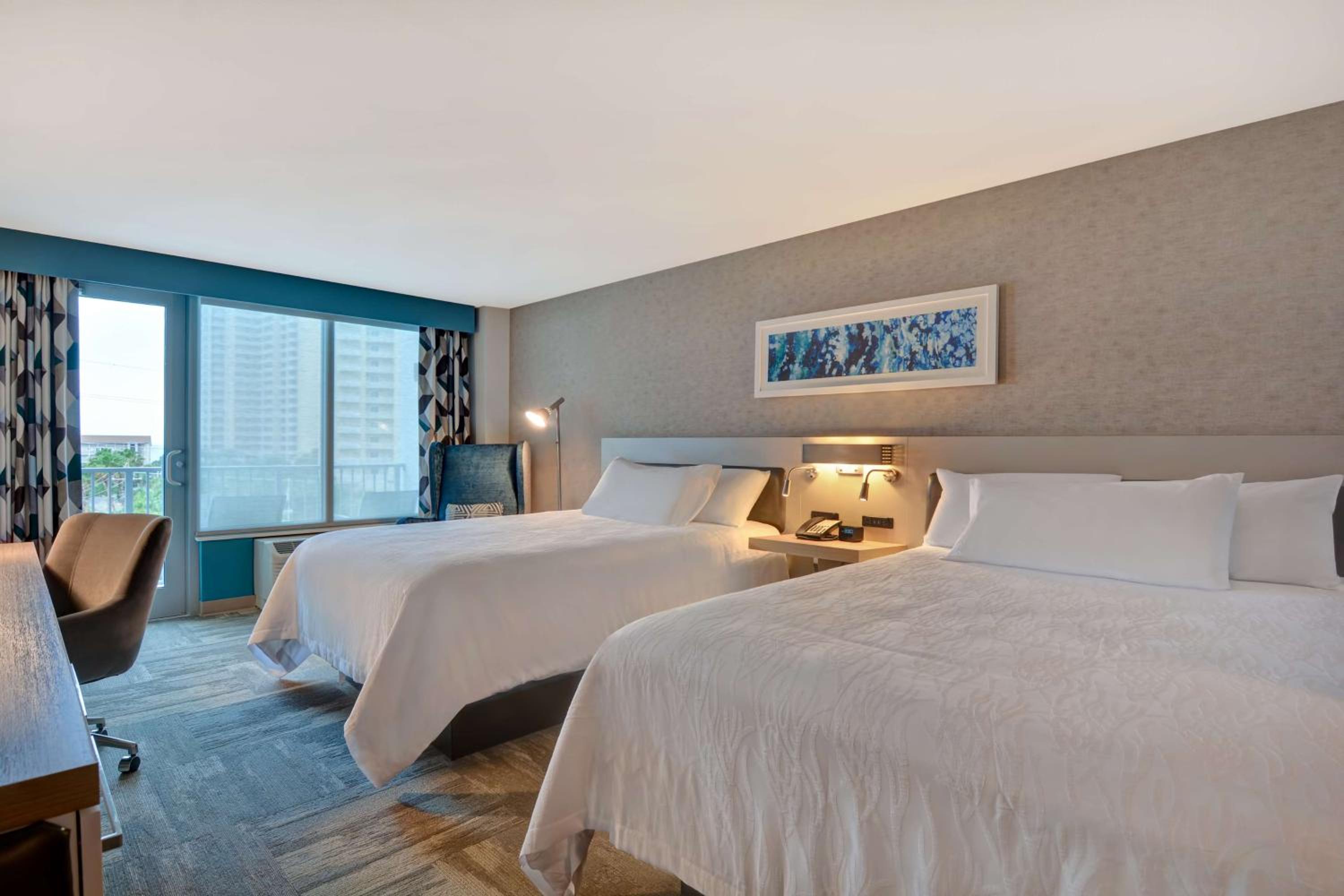Queen Room with Two Queen Beds and Balcony - Photo 3