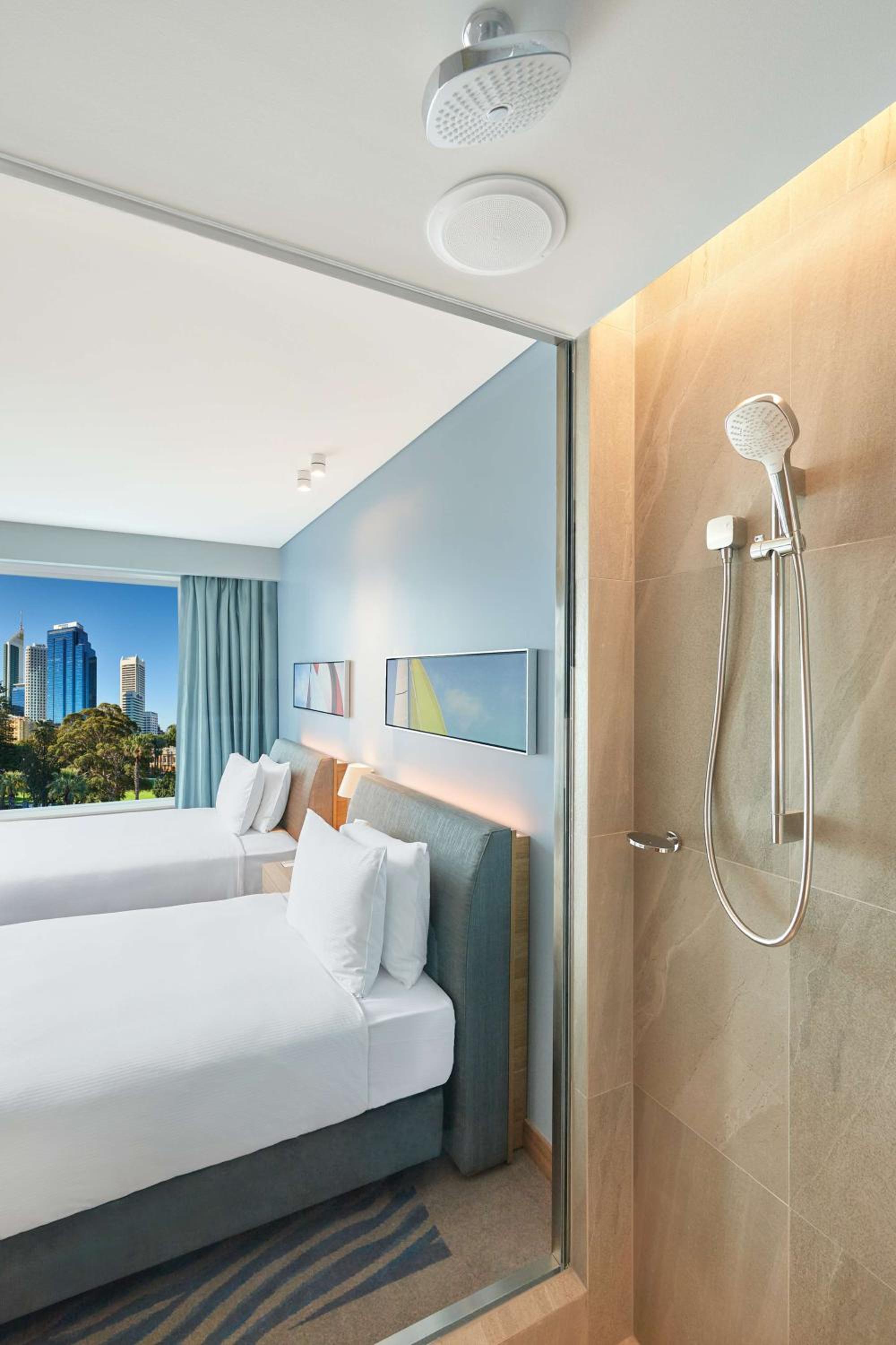 Twin Room - Photo 5