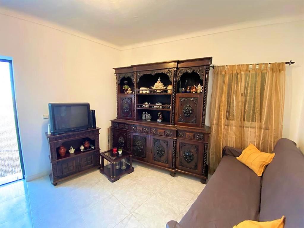 Two-Bedroom House photo 3