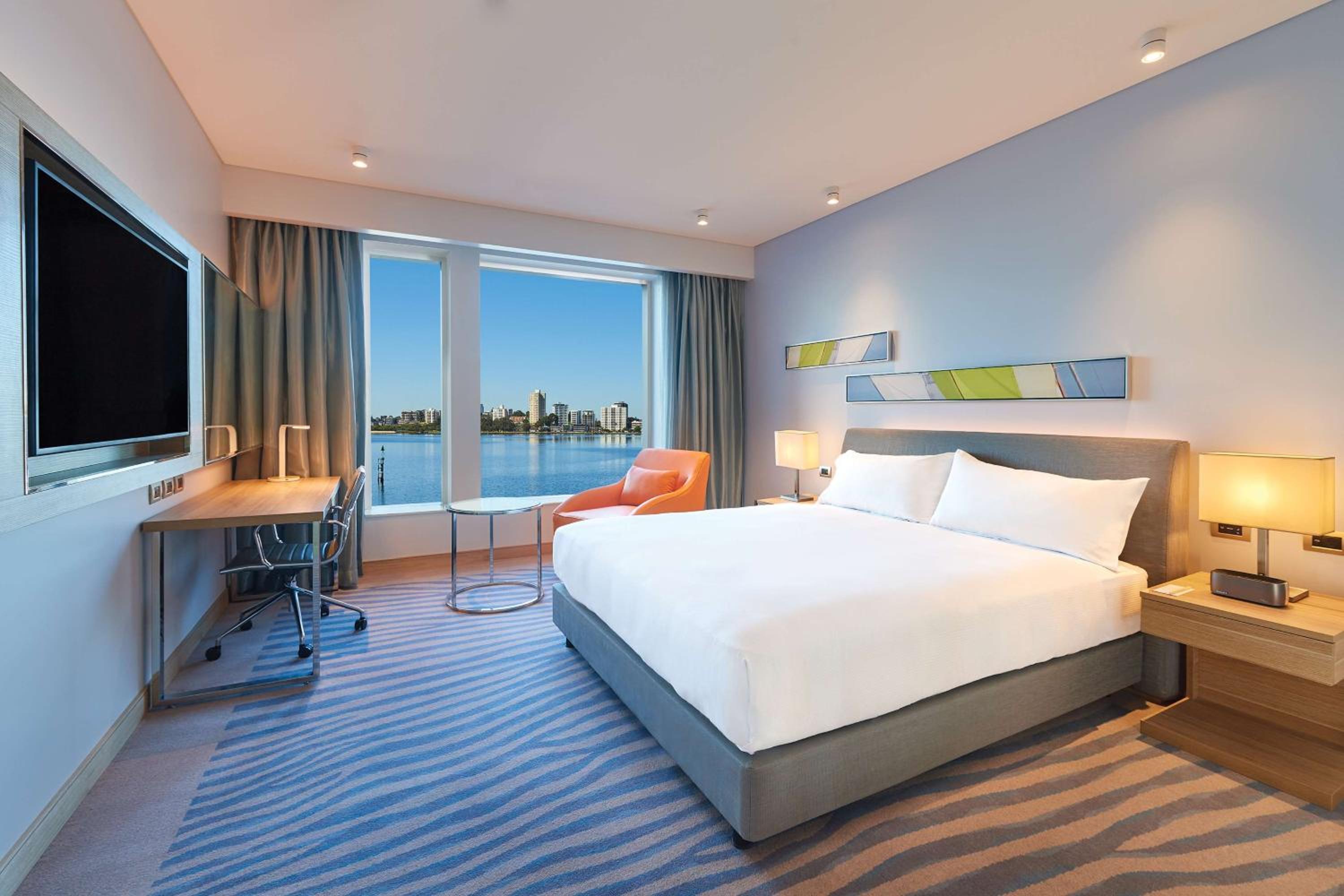 King Room with River View - Photo 1