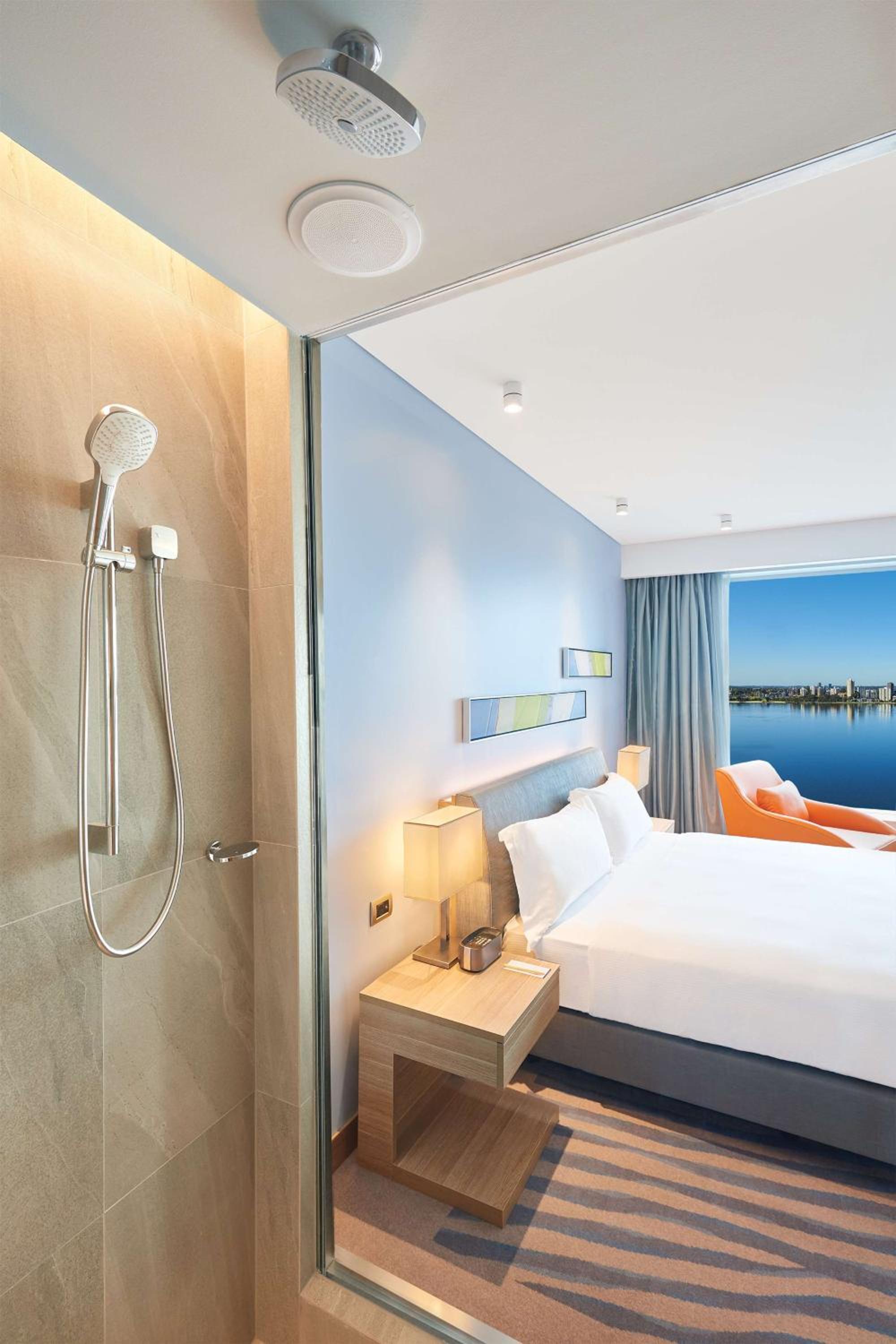 King Room with Panoramic River View - Photo 2