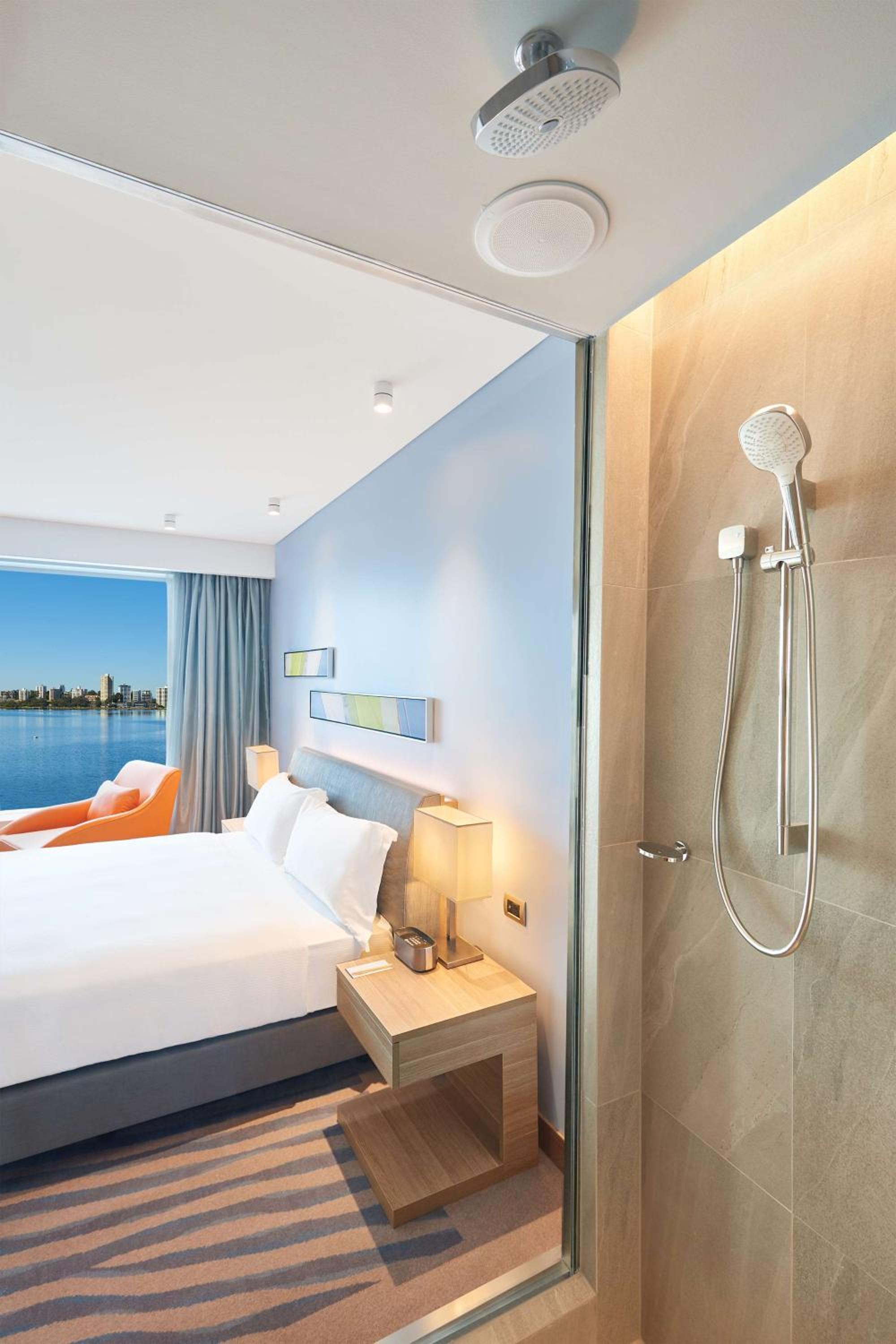 King Room with River View - Photo 2