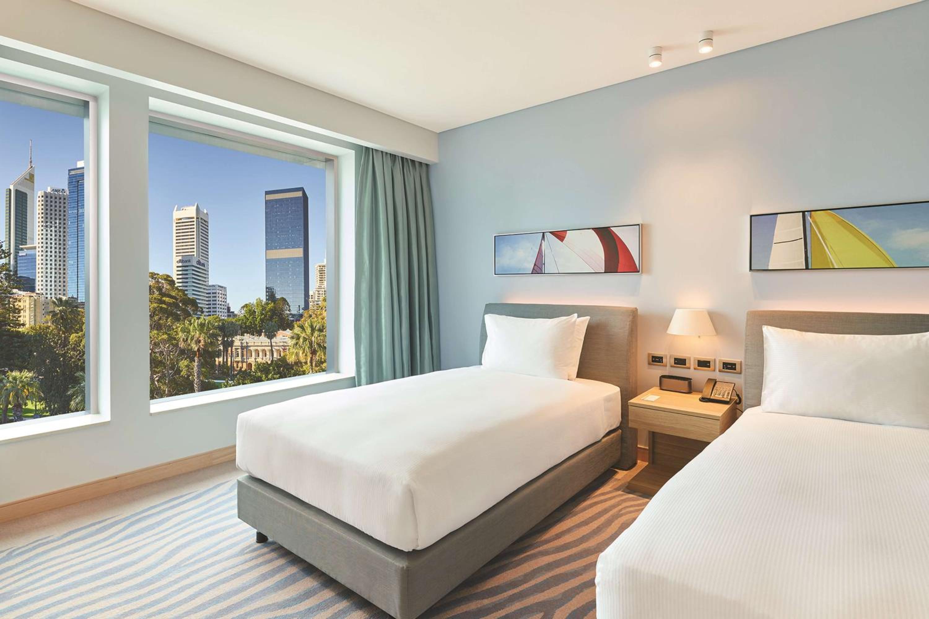 Twin Room - Photo 2