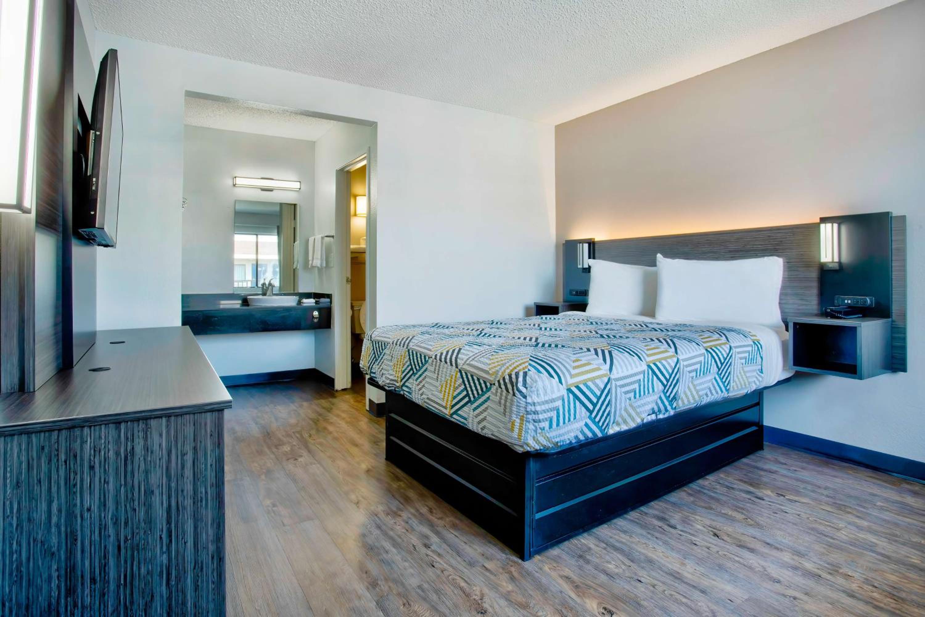 Double Room - Non-Smoking
