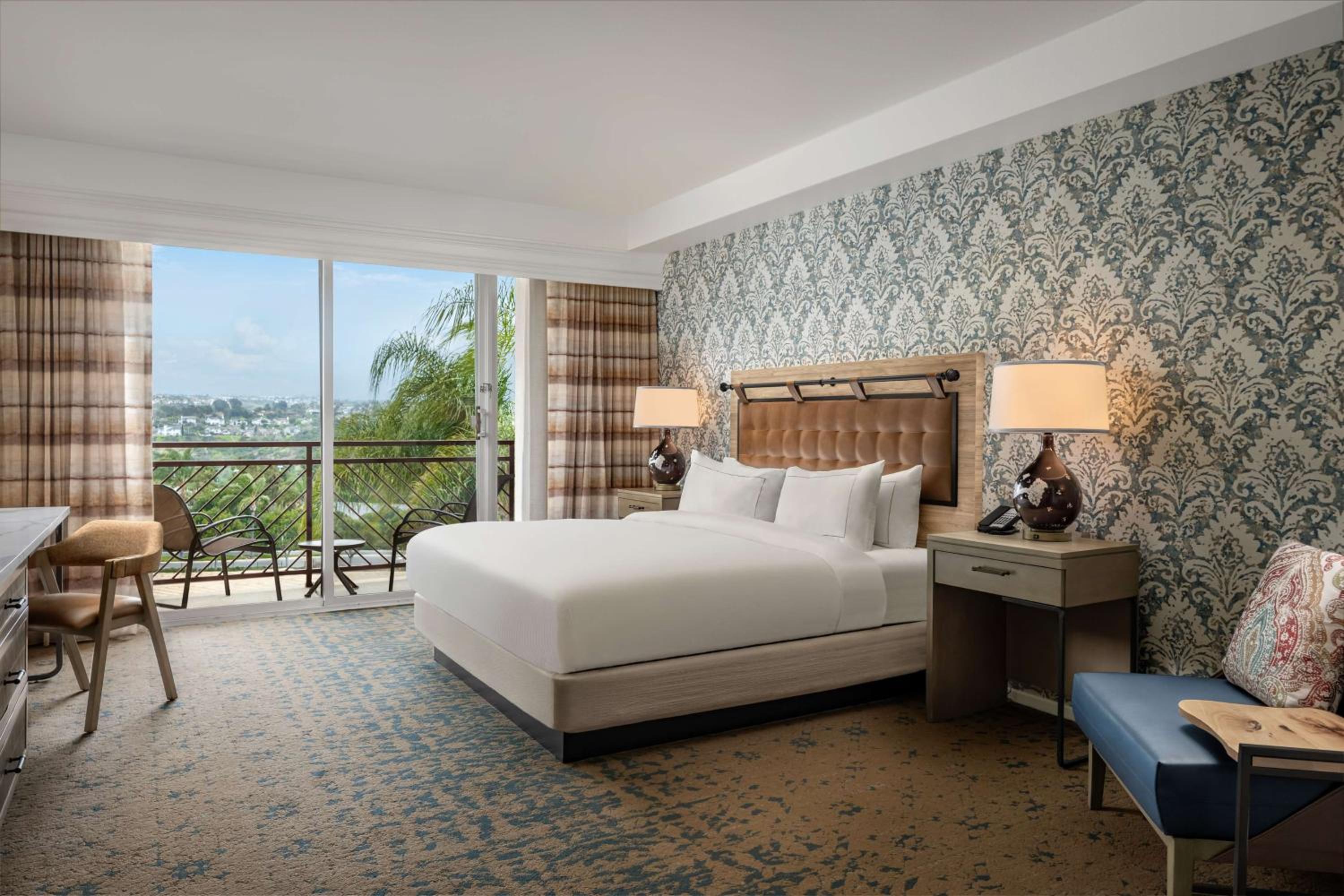 Standard King Room - Photo 4