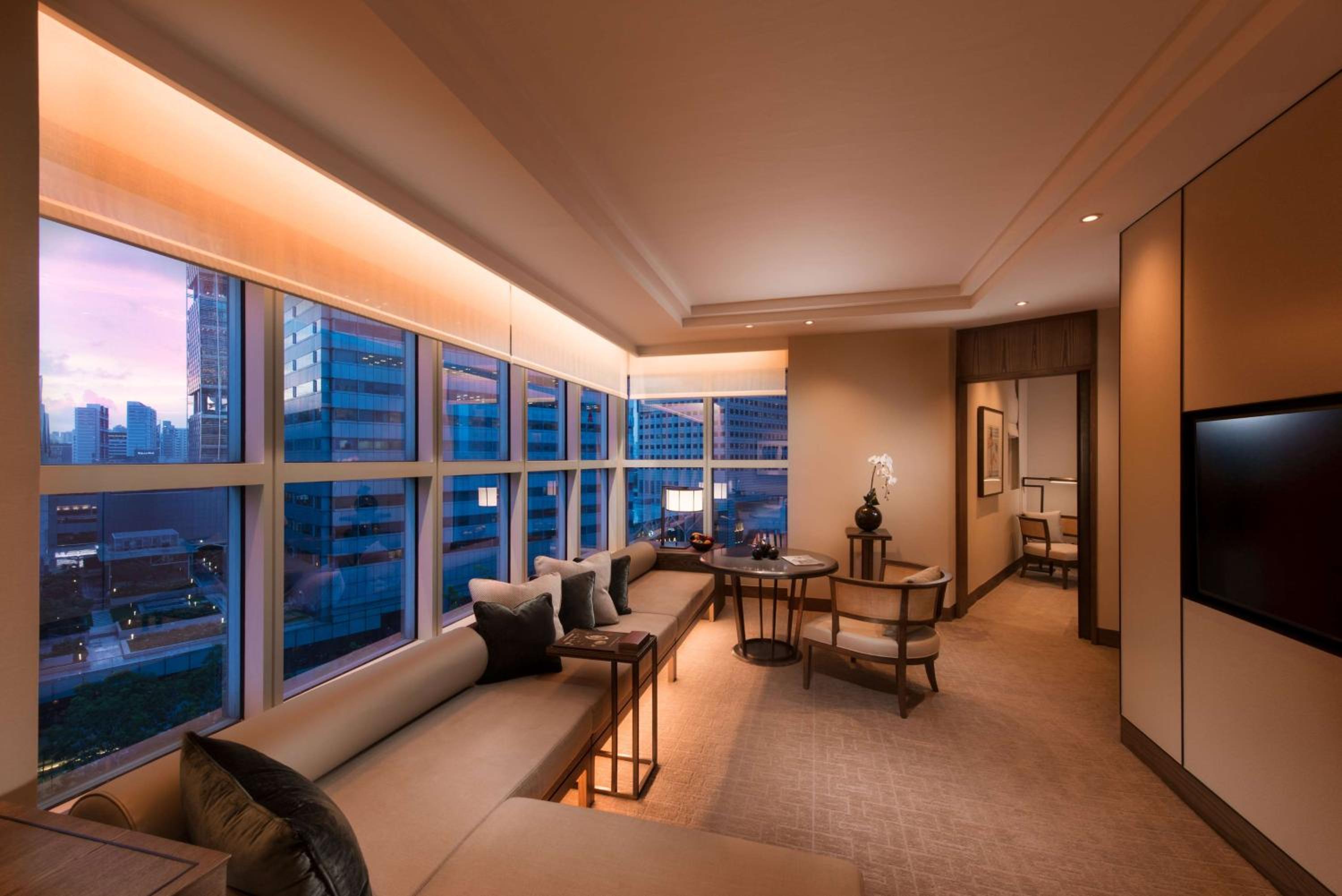 Executive King Suite with Lounge Access