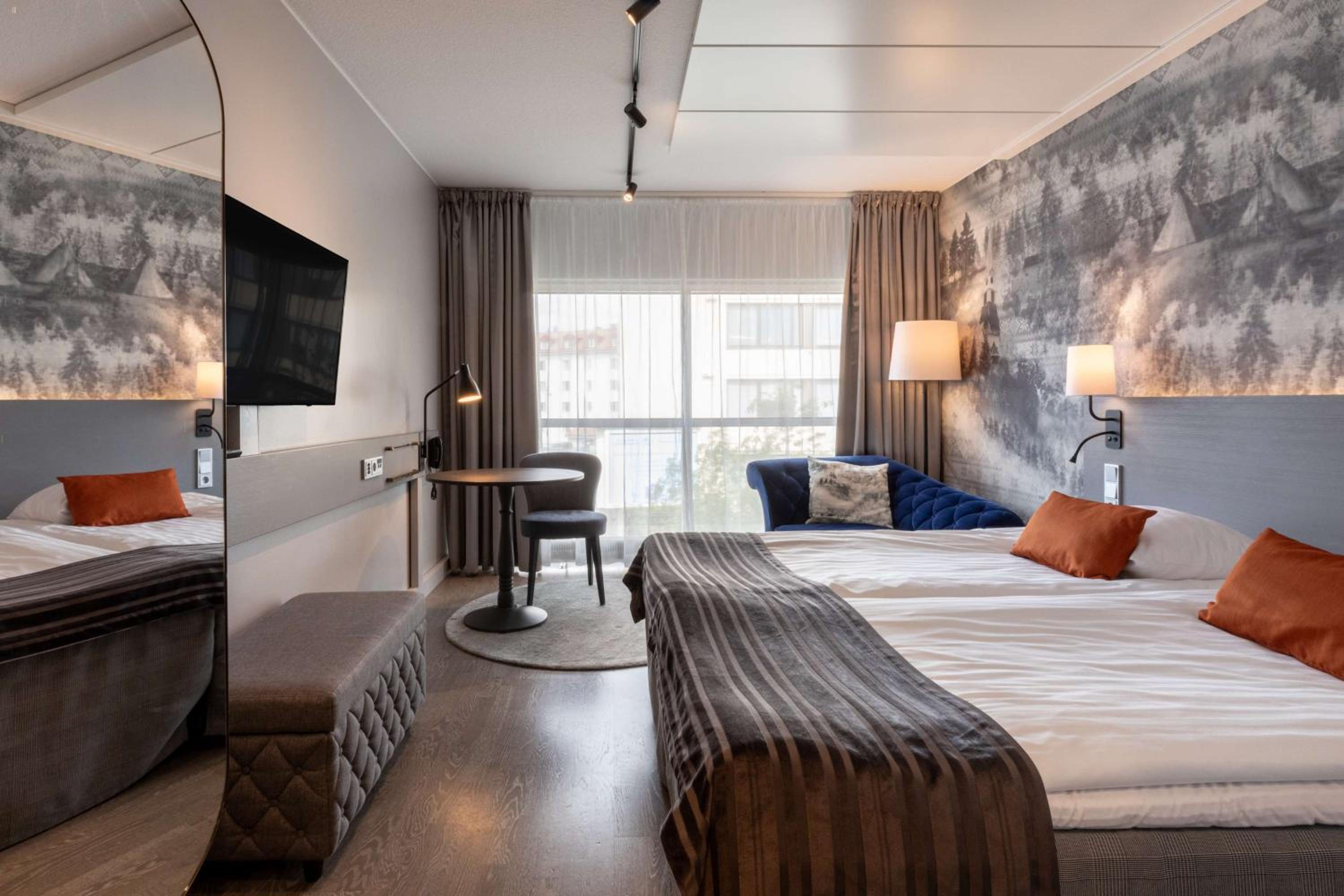 Superior King Room - Photo 3