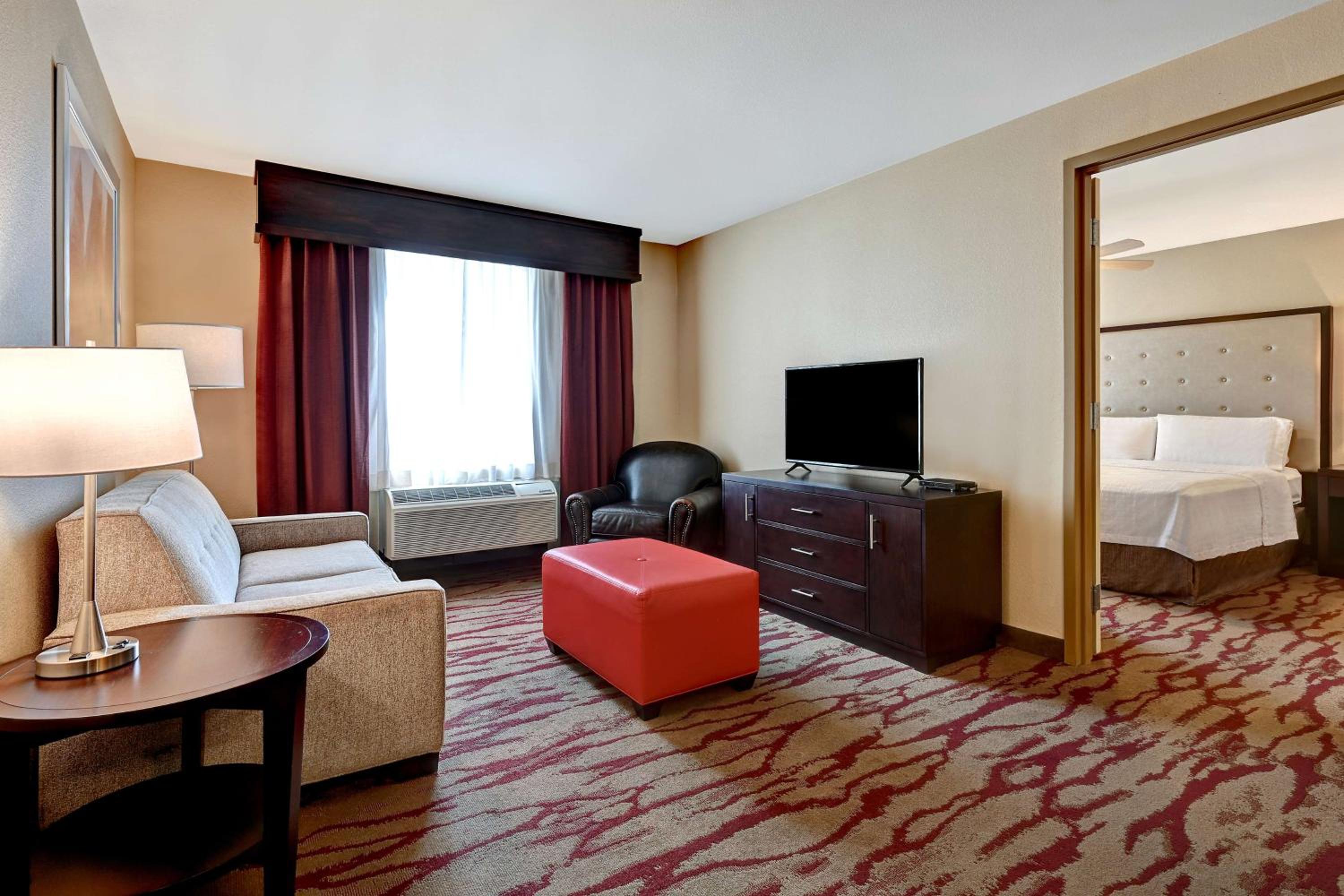 One-Bedroom King Suite - Non-Smoking photo 1