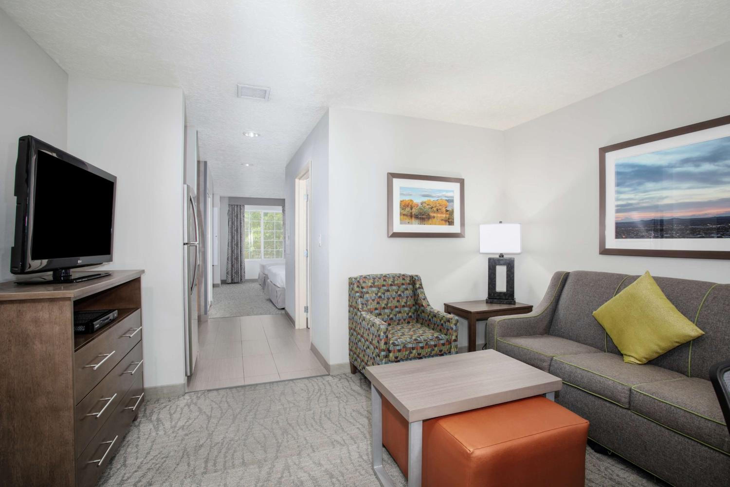 Suite with Two Double Beds - Non-Smoking photo 2