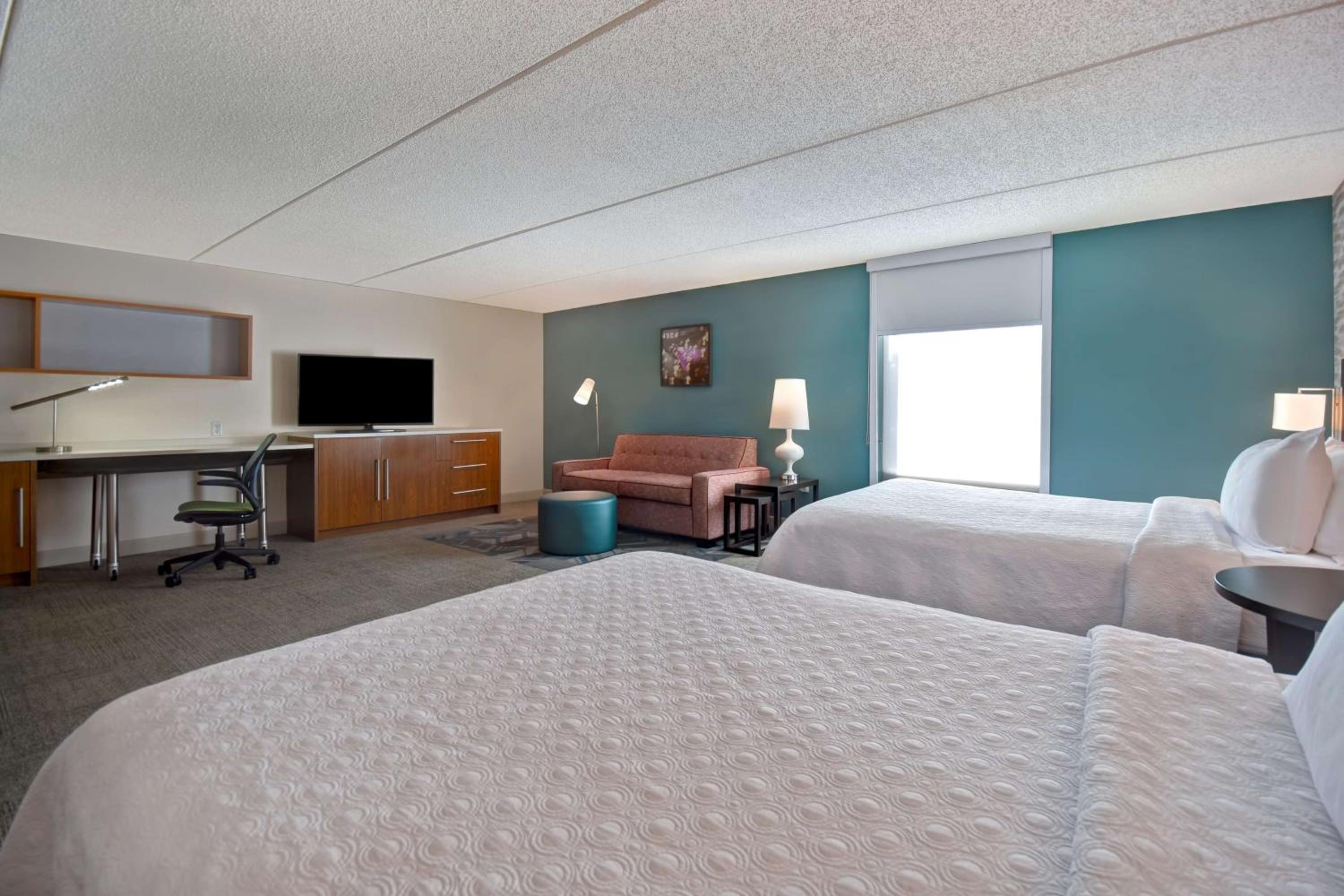 Two Queen Bed Studio with Sofabed