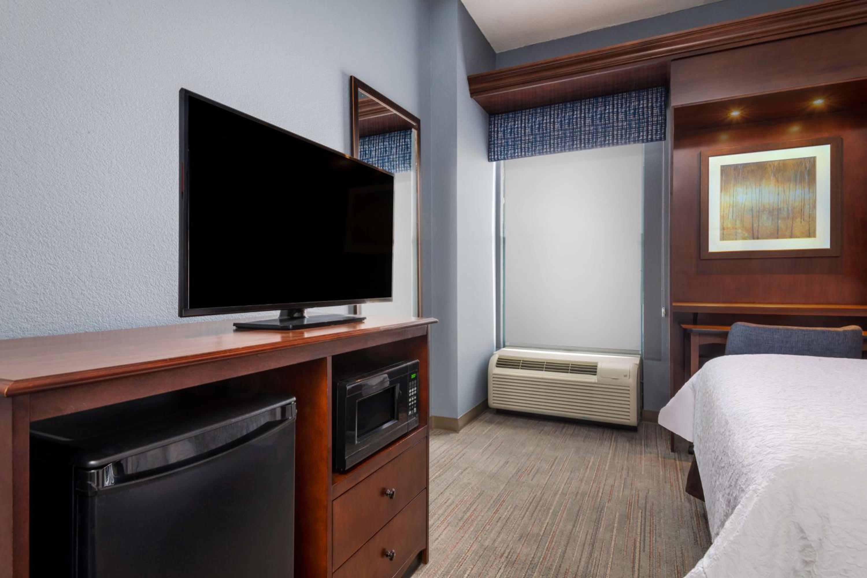 King Room - Hearing Access/Non-Smoking - Photo 4