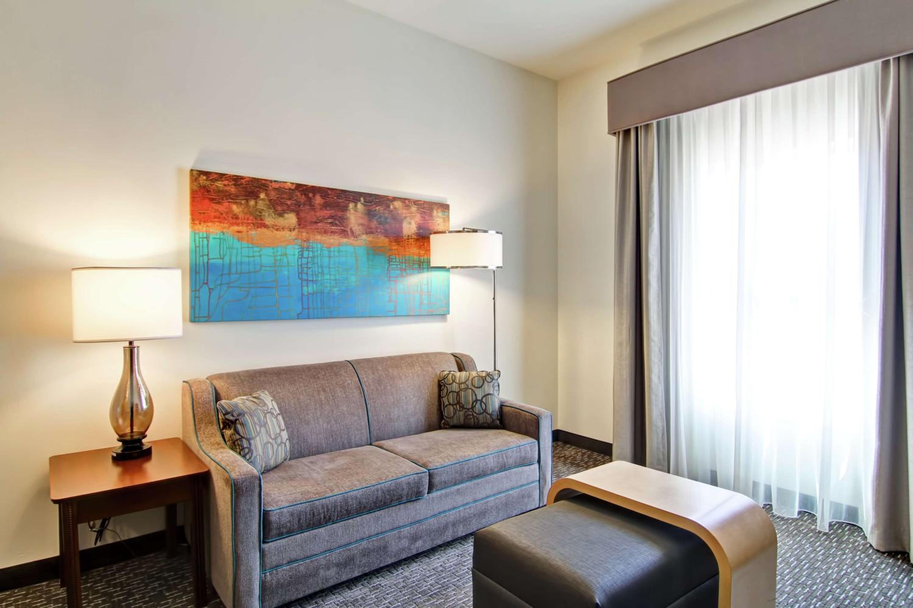 King Studio Suite - Non-Smoking - Photo 4