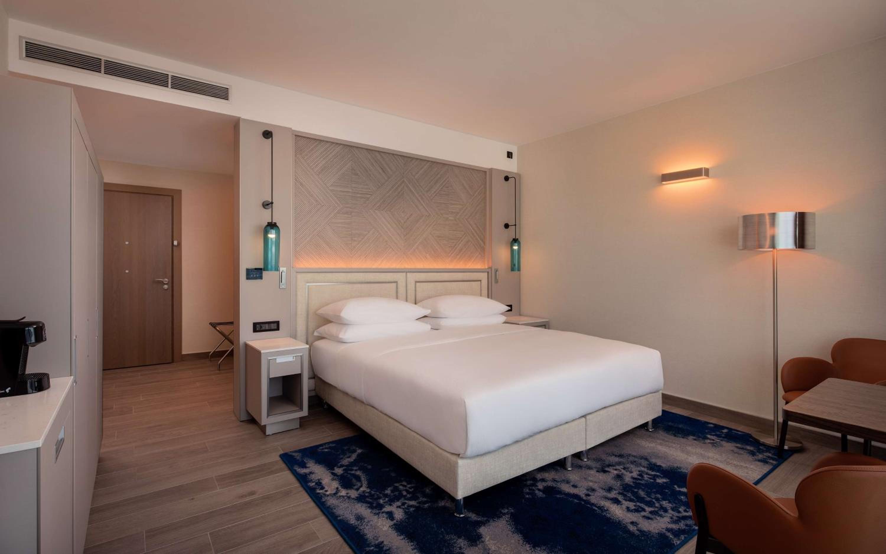 King Room with Balcony and Sea View - Photo 1