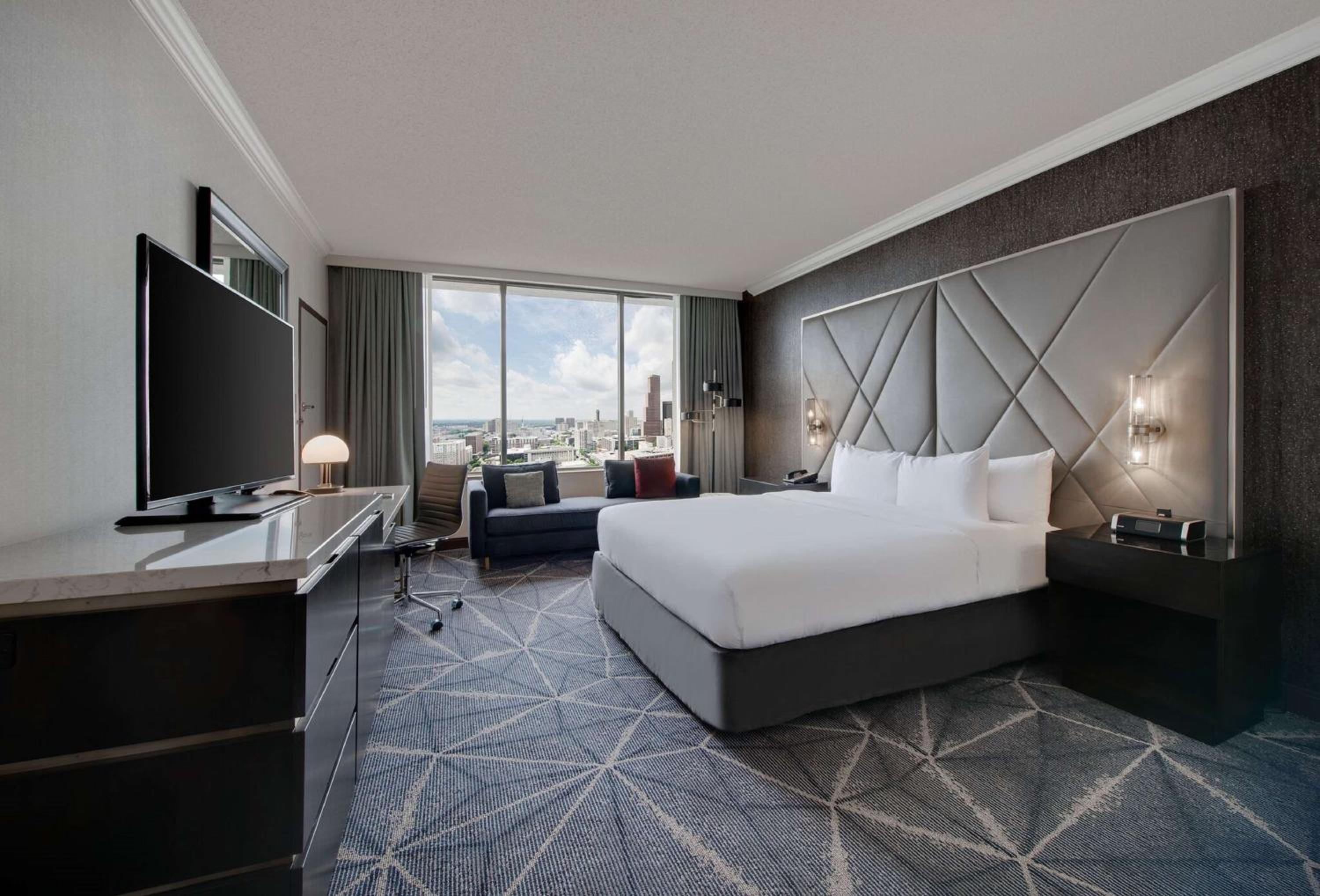 Premium King Room - Photo 1