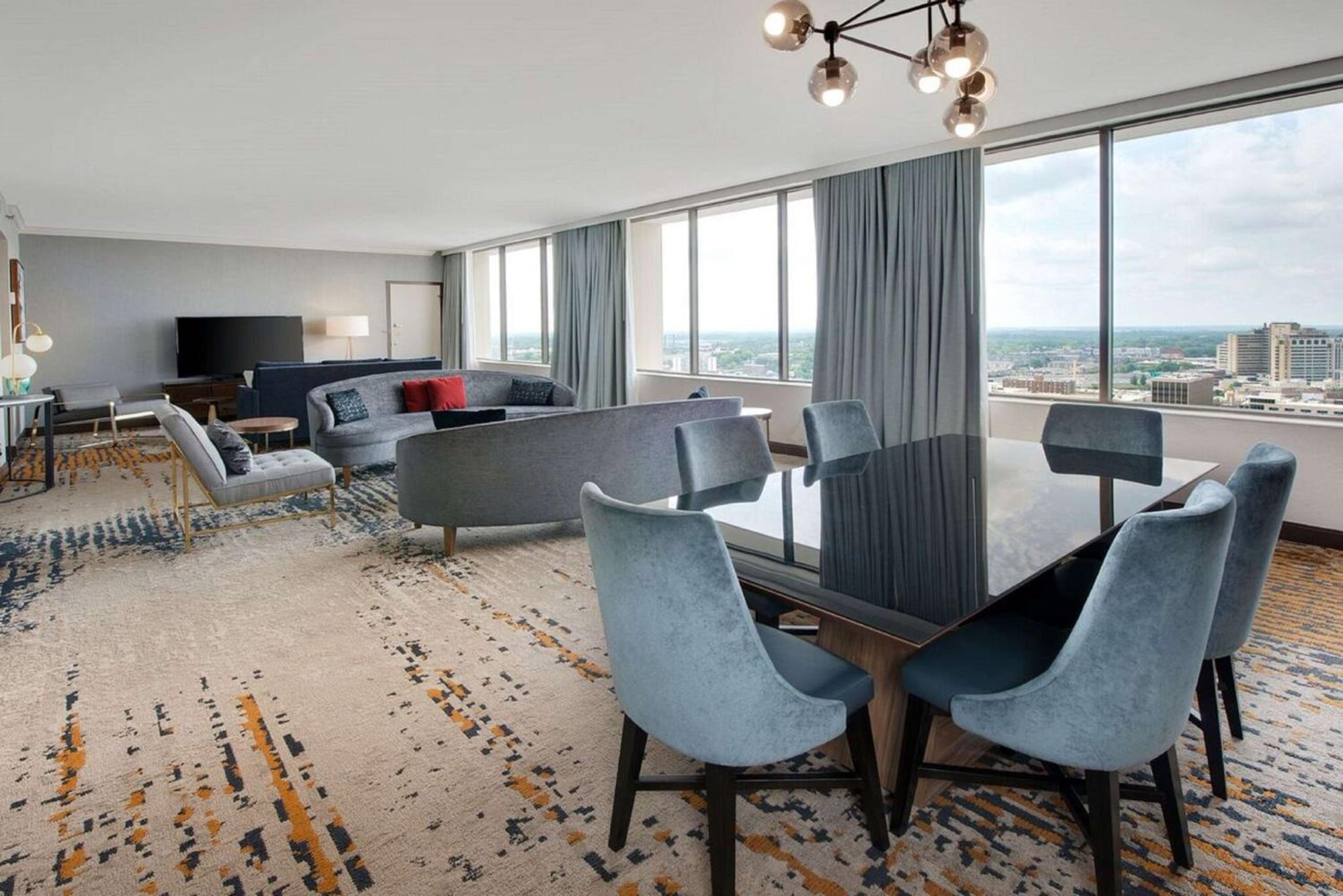 Two-Bedroom Premium King Suite with Two Double Beds and Parlor