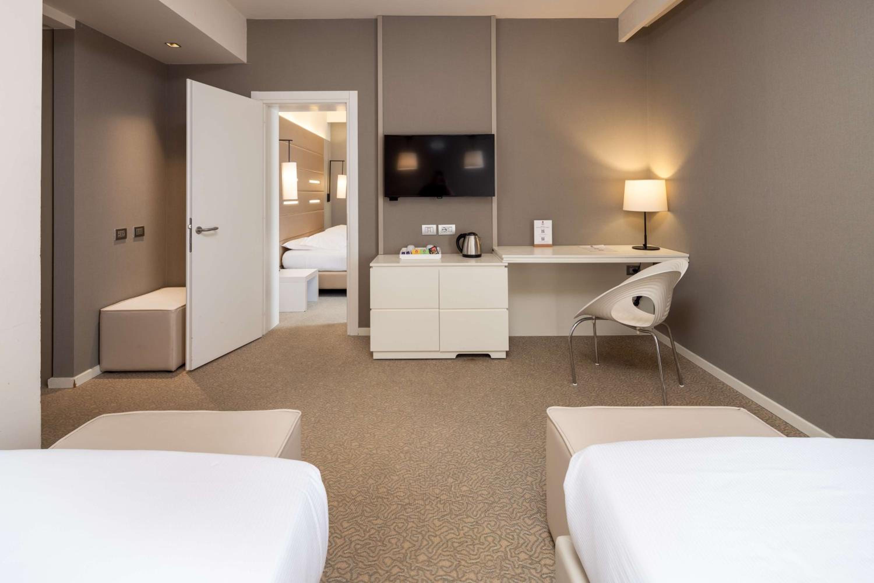 Standard Quadruple Room - Photo 2
