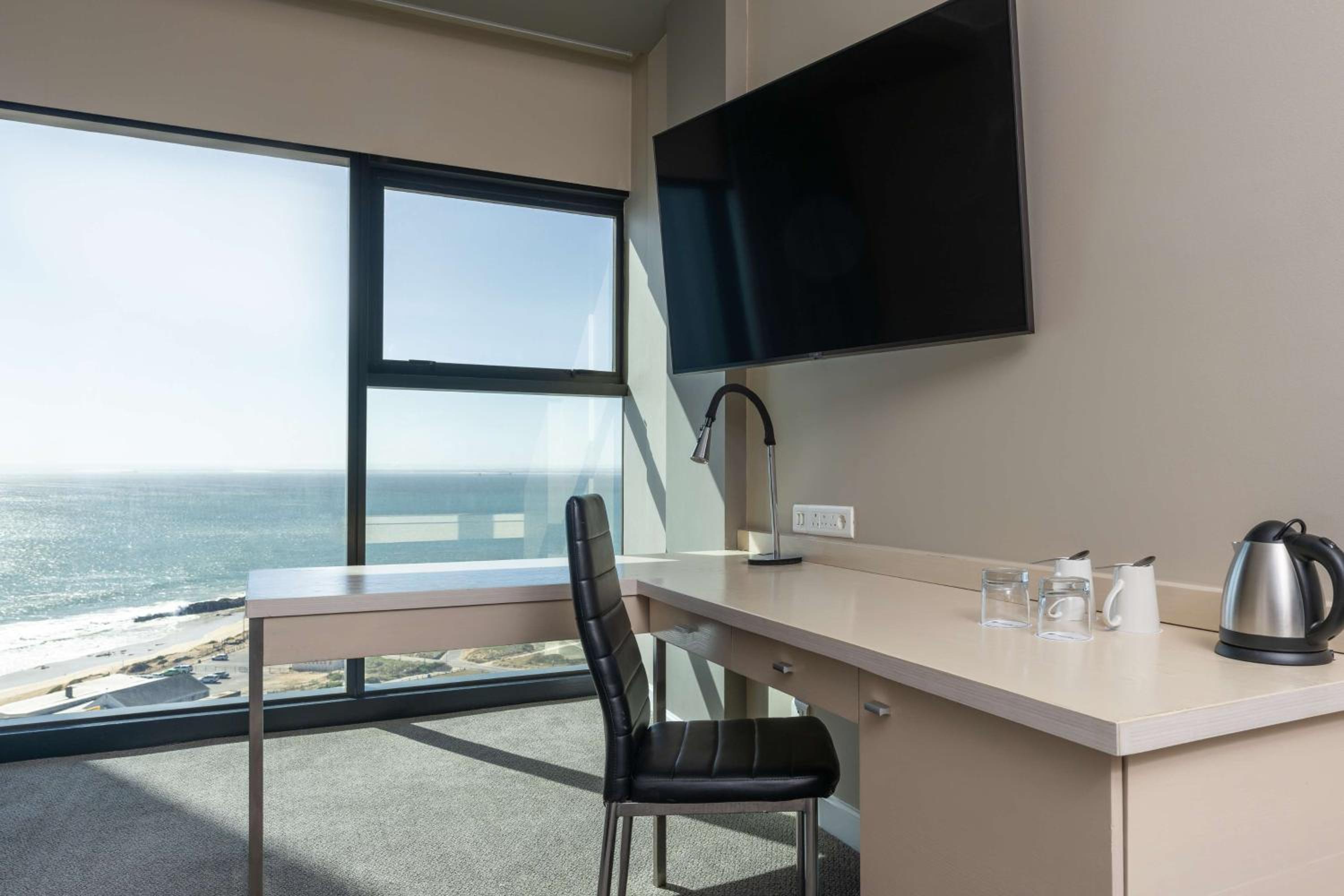 Premium Room with Ocean View photo 3