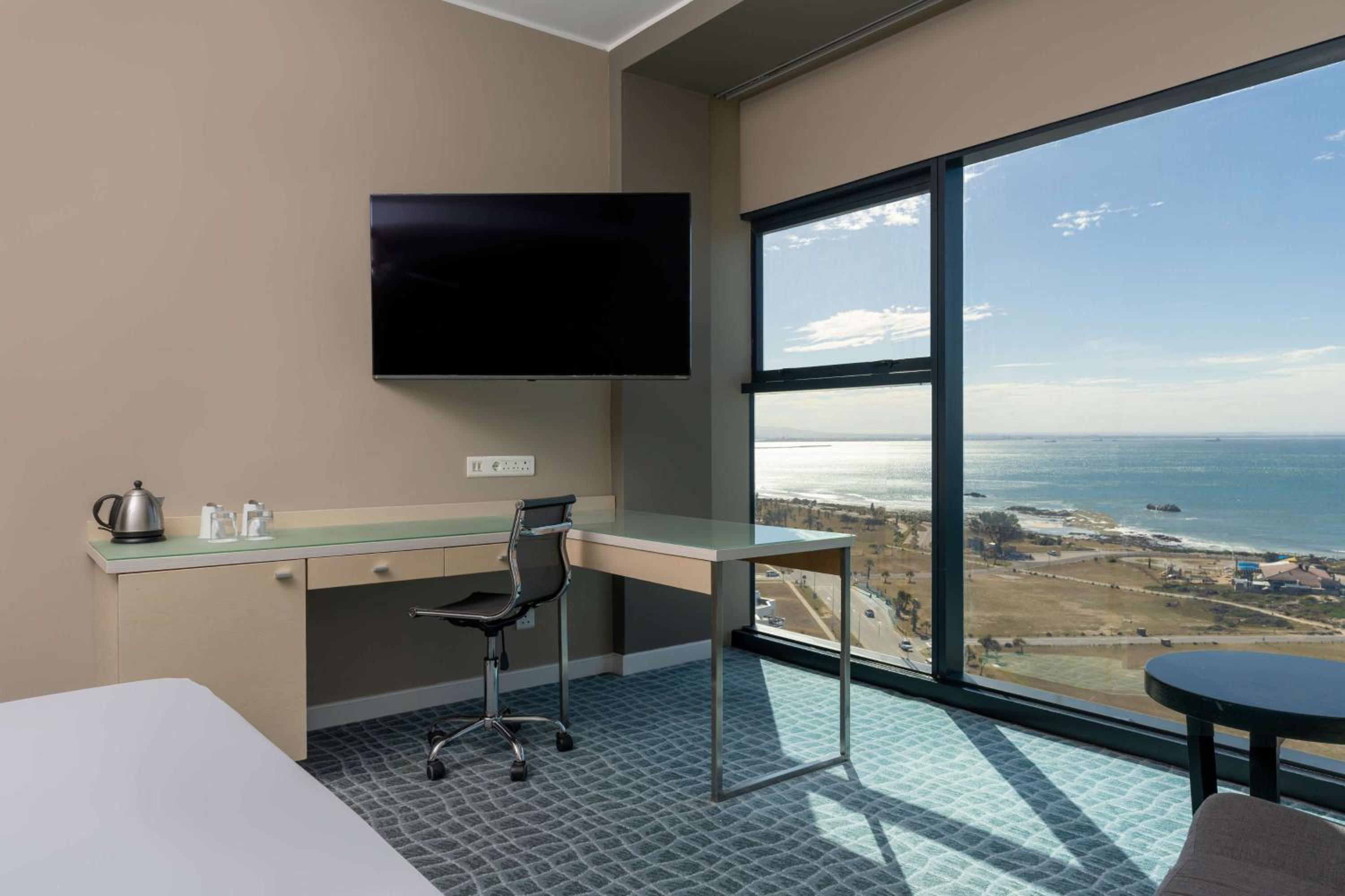 Superior Room with Ocean View photo 1