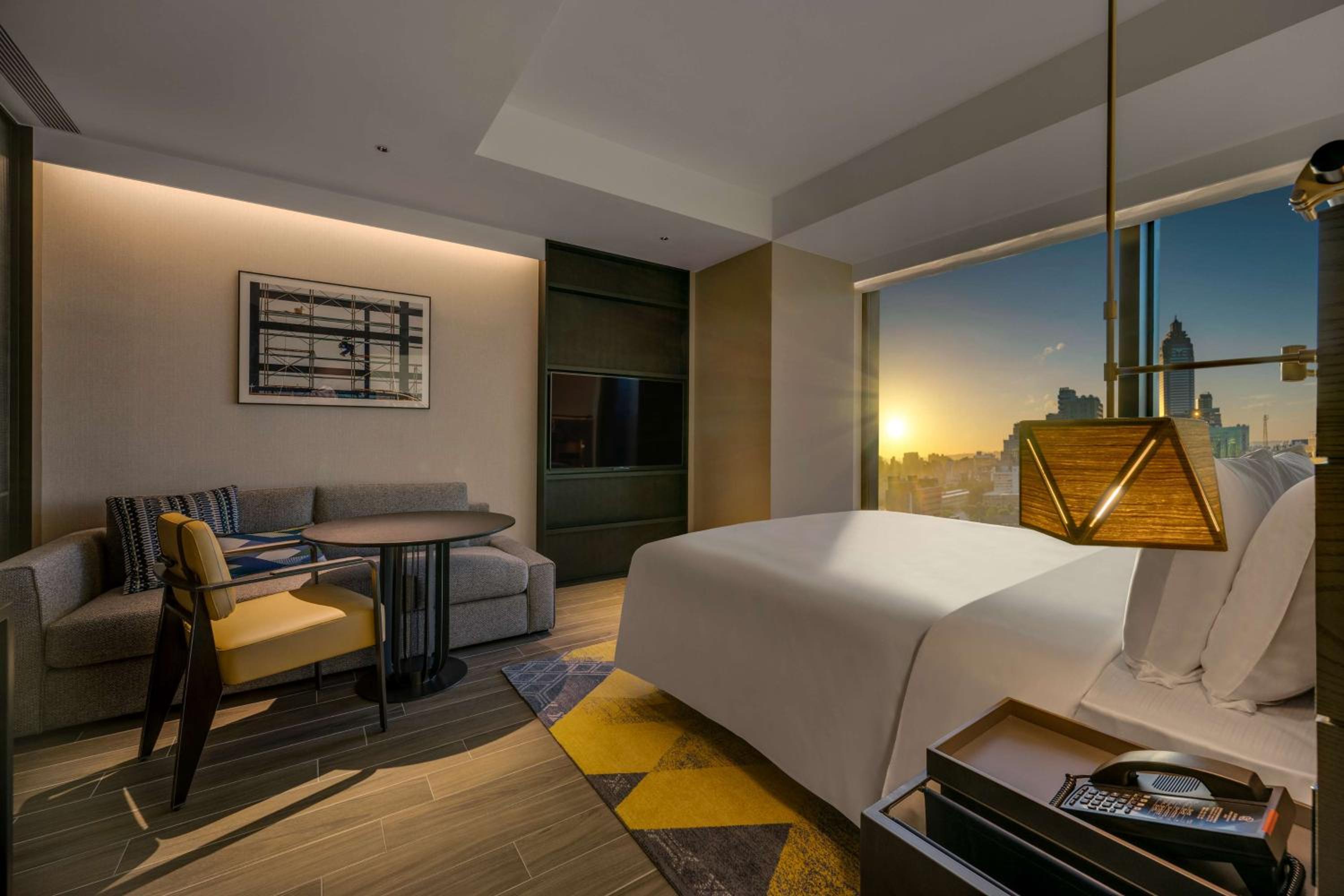 Deluxe King Room