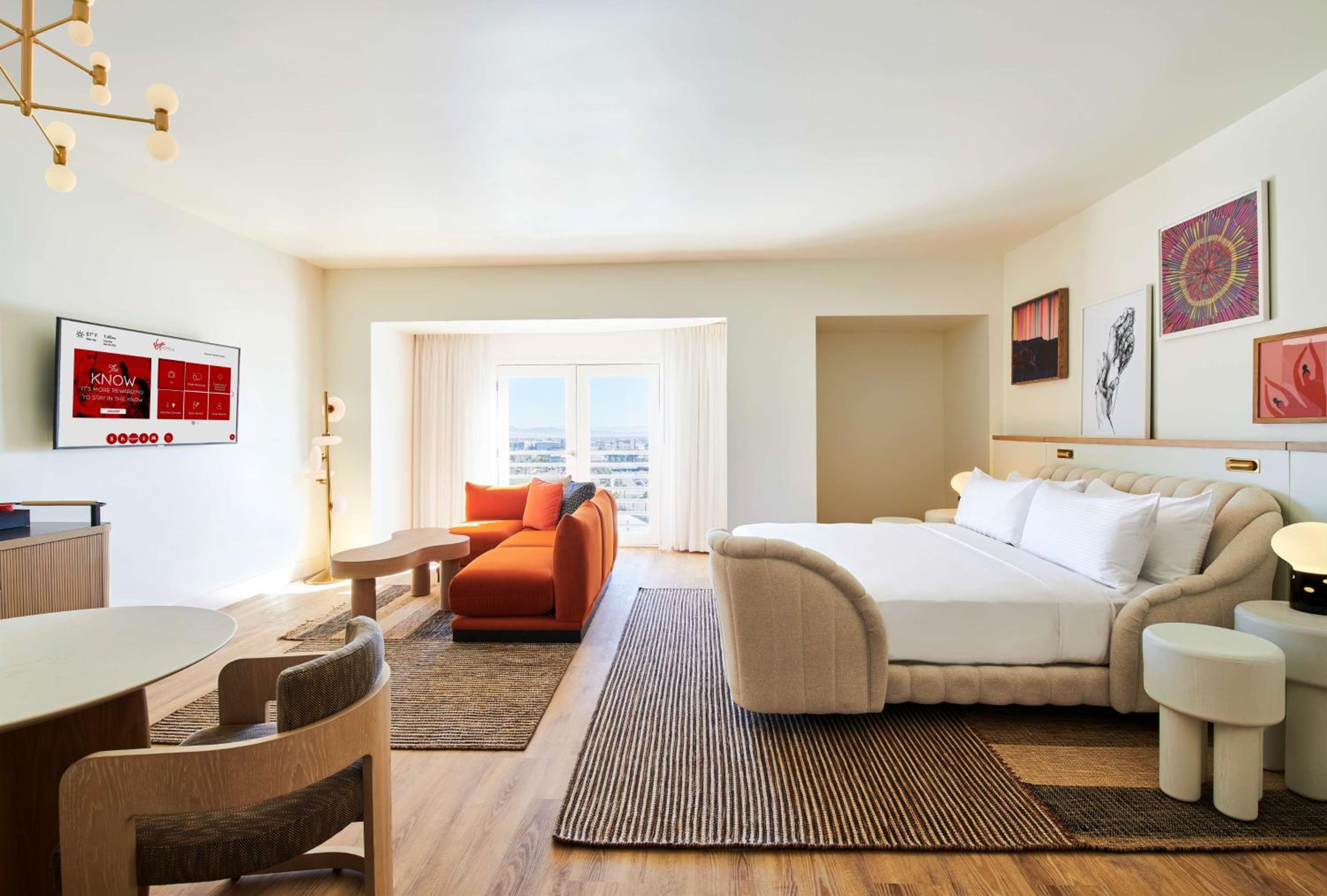 Canyon Deluxe Grand Suite with One King Bed (Non Smoking) - Photo 3