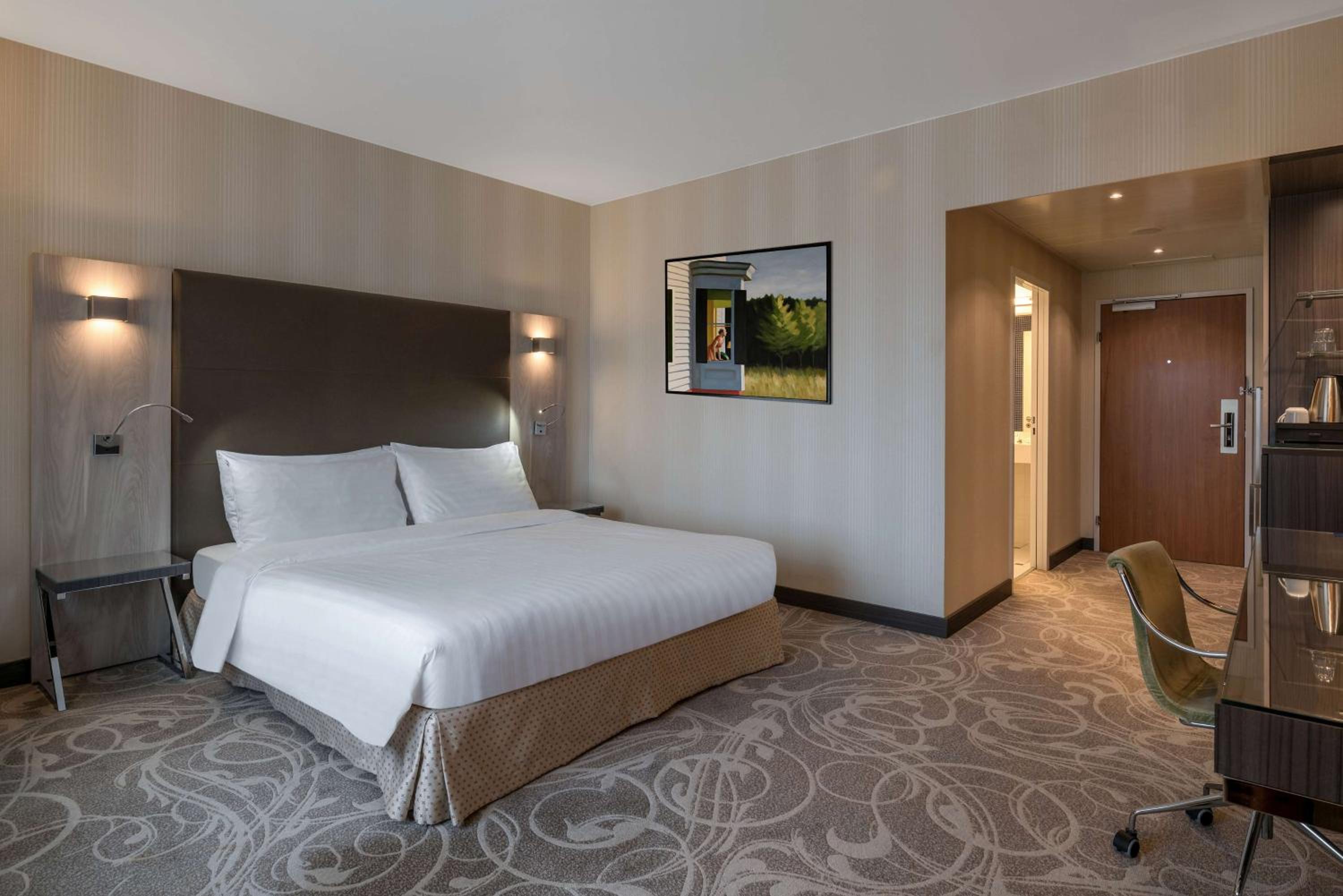 Deluxe King Room