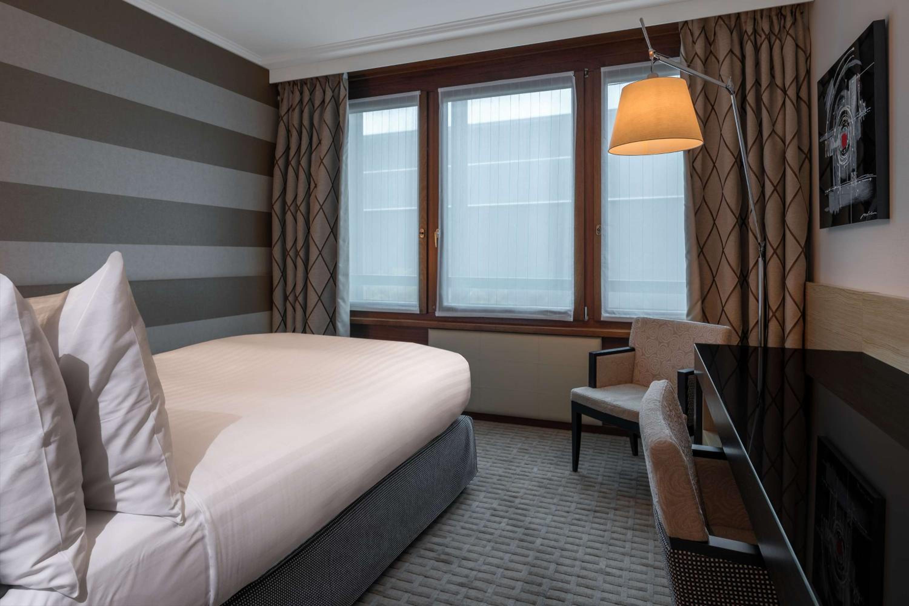 Queen Room - Photo 1