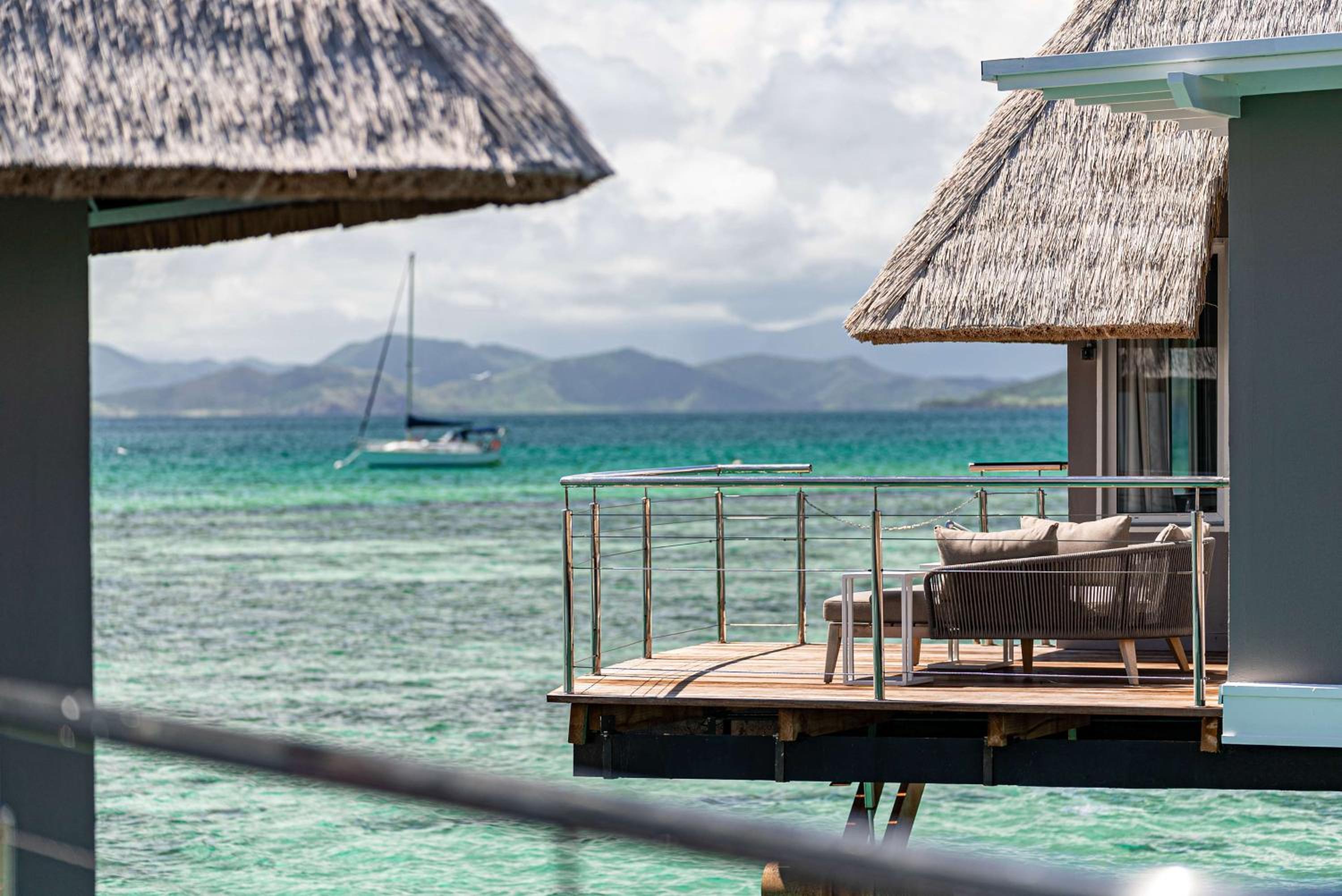 Deluxe Over Water Bungalow photo 3