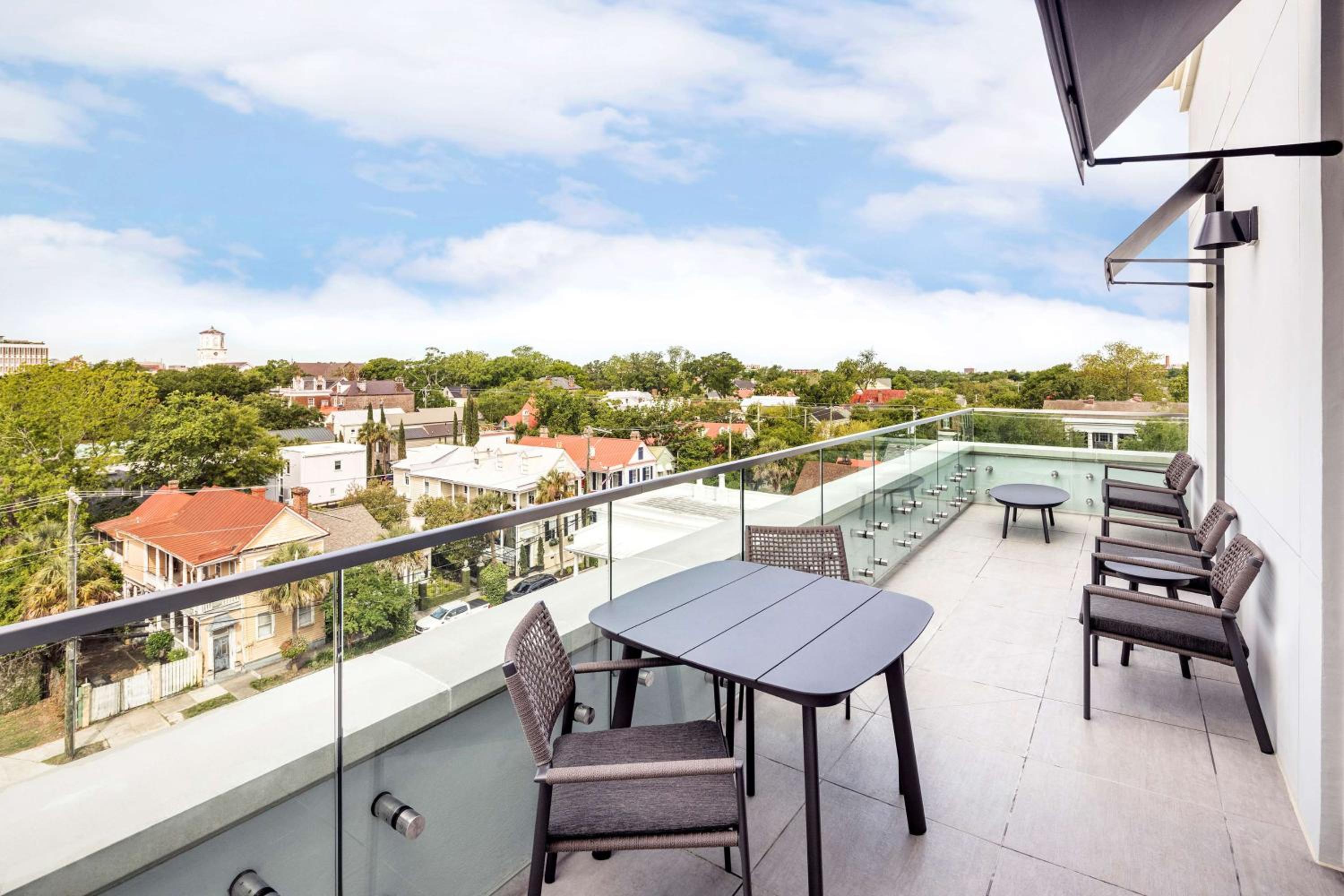 One-Bedroom King Suite with Balcony