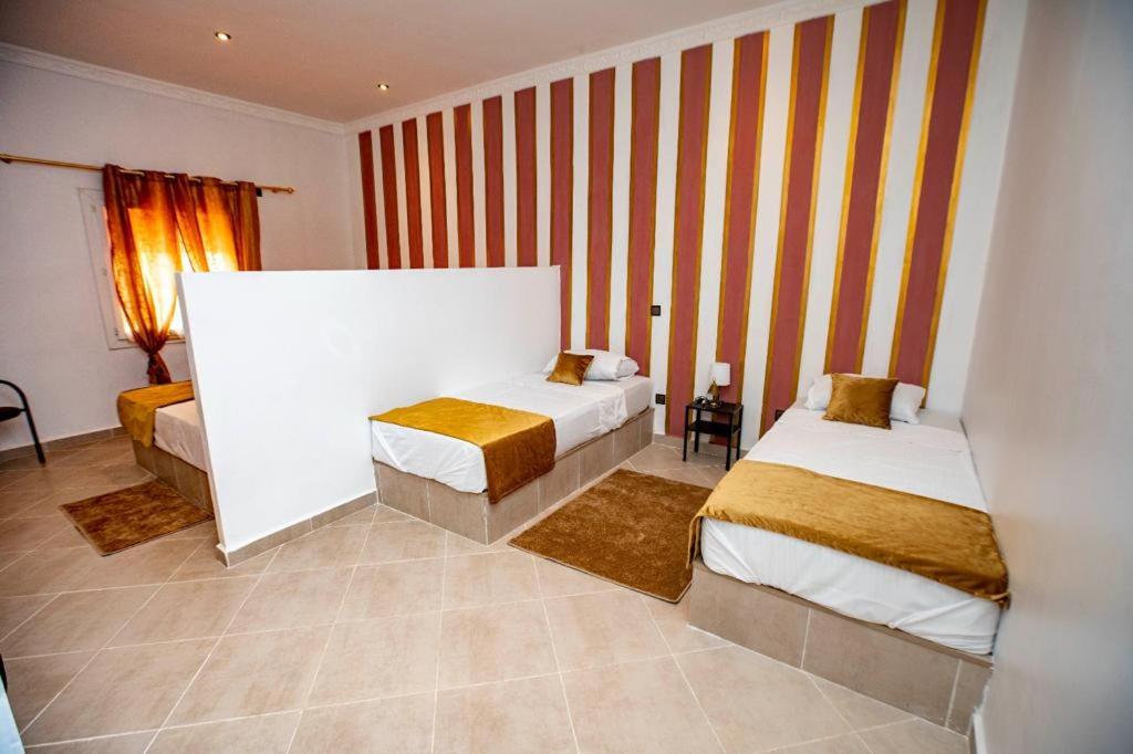 Deluxe Family Suite photo 3