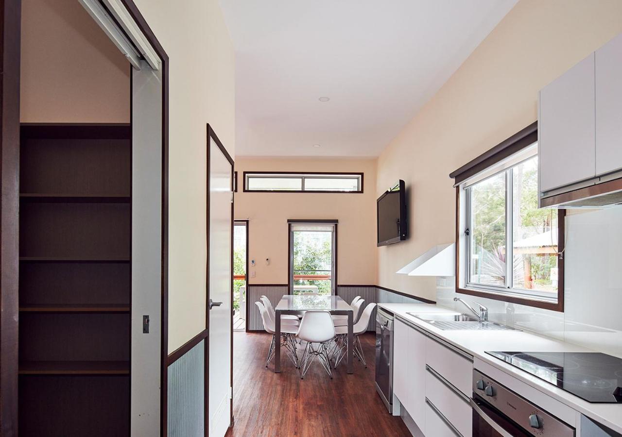 Designer Freshwater Three-Bedroom Villa photo 3
